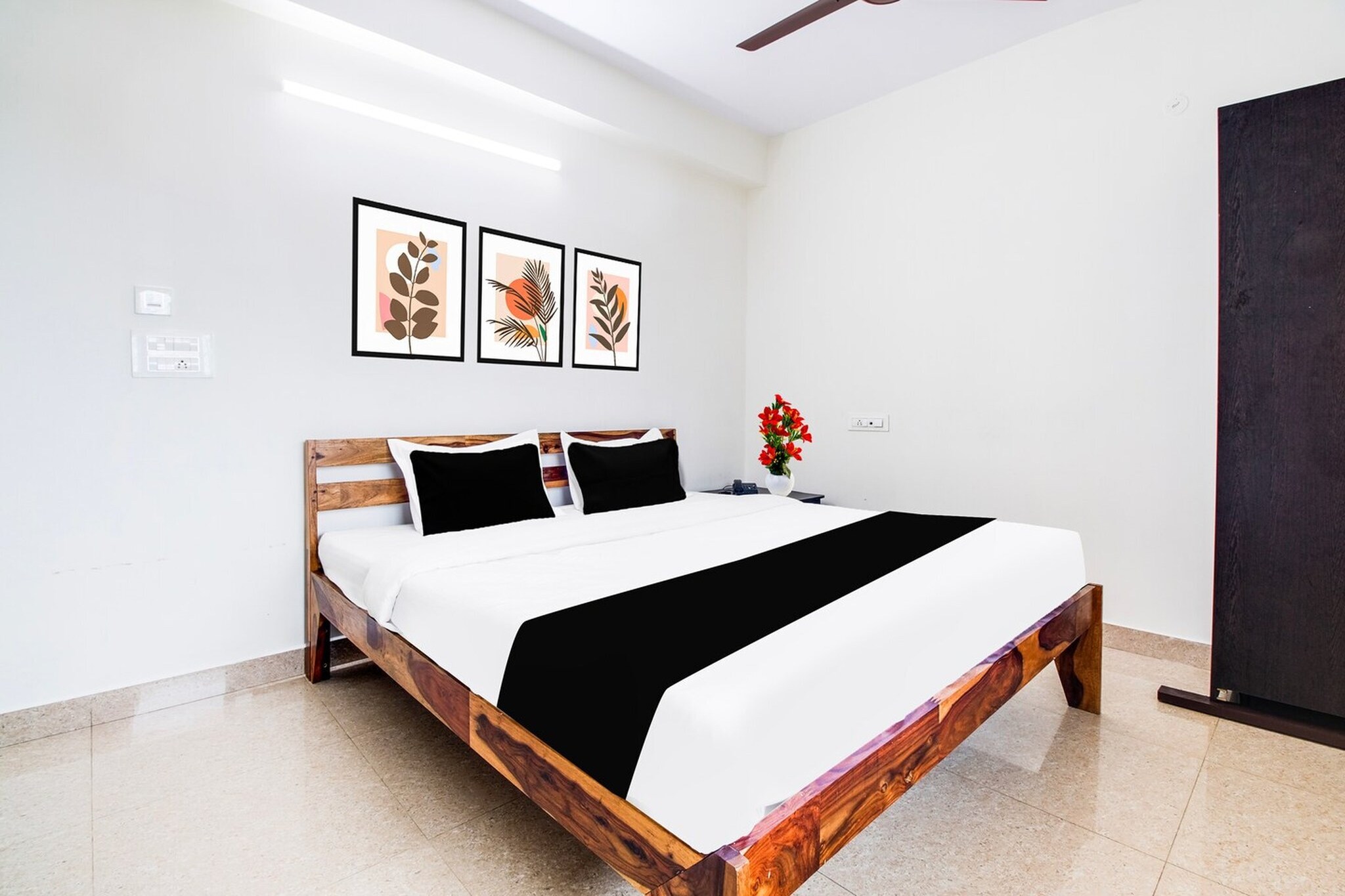 Comfortable Accommodations: OYO 67556 Paramount hotal in Visakhapatnam offers family rooms with air-conditioning, private bathrooms, work desks, and seating areas. Each room includes free toiletries, a bath or shower, TV, and tiled floors.
Essential Facilities: Guests enjoy free WiFi, a lift, 24-hour front desk, housekeeping service, room service, and luggage storage. The hotel provides a work desk, seating area, and TV for added convenience.
Prime Location: Located 21 km from Visakhapatnam Airport, the hotel is a 19-minute walk from Rushikonda Beach. Nearby attractions include Indira Gandhi Zoological Park (8 km) and Kailasagiri Train Station (11 km).
Guest Satisfaction: Highly rated by guests for its attentive staff and excellent service support.
Unmarried couples are warmly welcome at this property.
Guests with local ID proof are warmly welcome.
Early Check-In Policy: A full day’s room rate will be charged for check-ins before 6:00 AM. Complimentary early check-in is available between 6:00 AM and 10:00 AM, subject to room availability.
Check-in is only available to guests aged 18 and above. Please provide a government-issued ID to confirm your age.