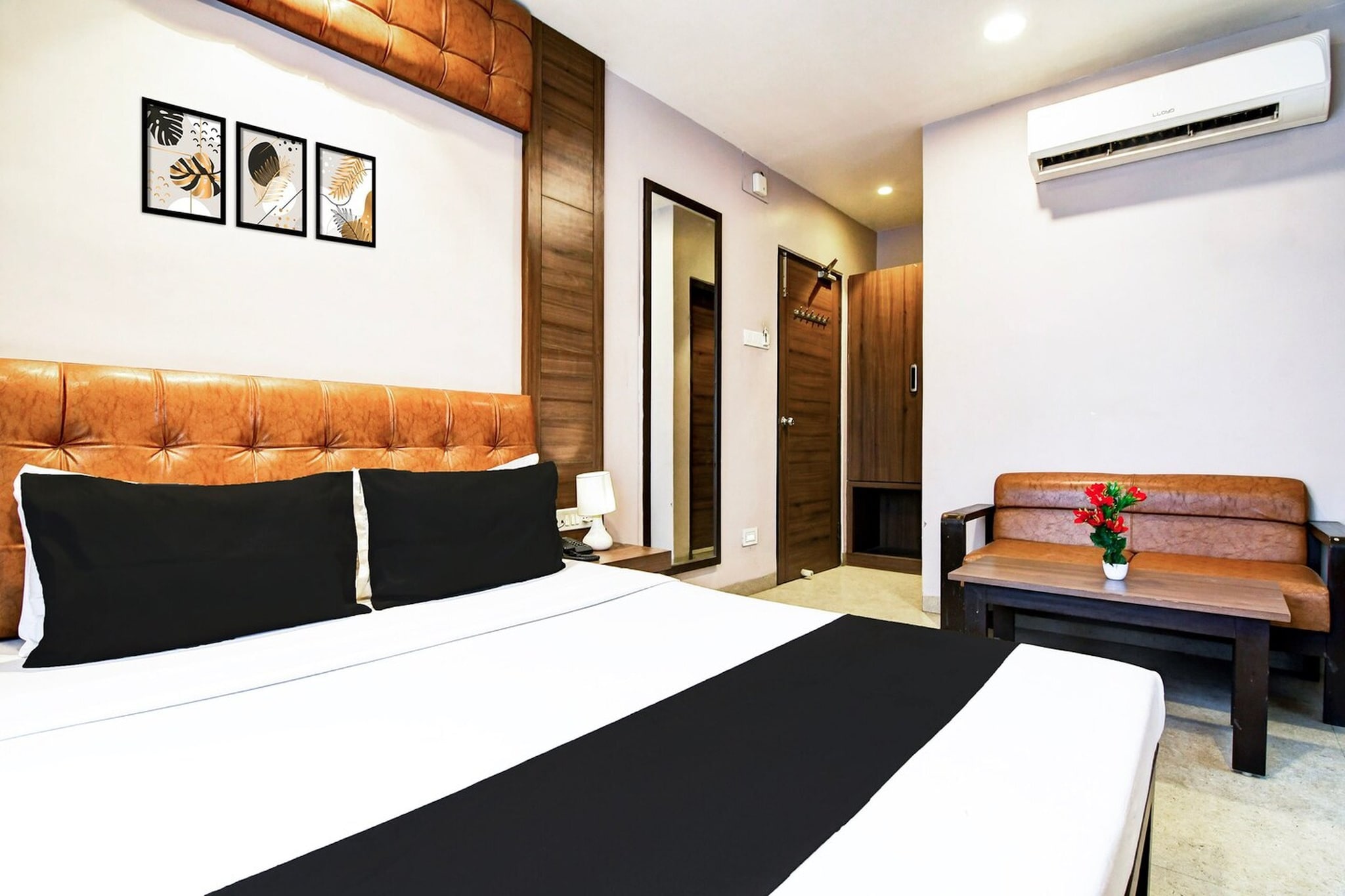 Super Hotel O Tagore Park Laskarhat