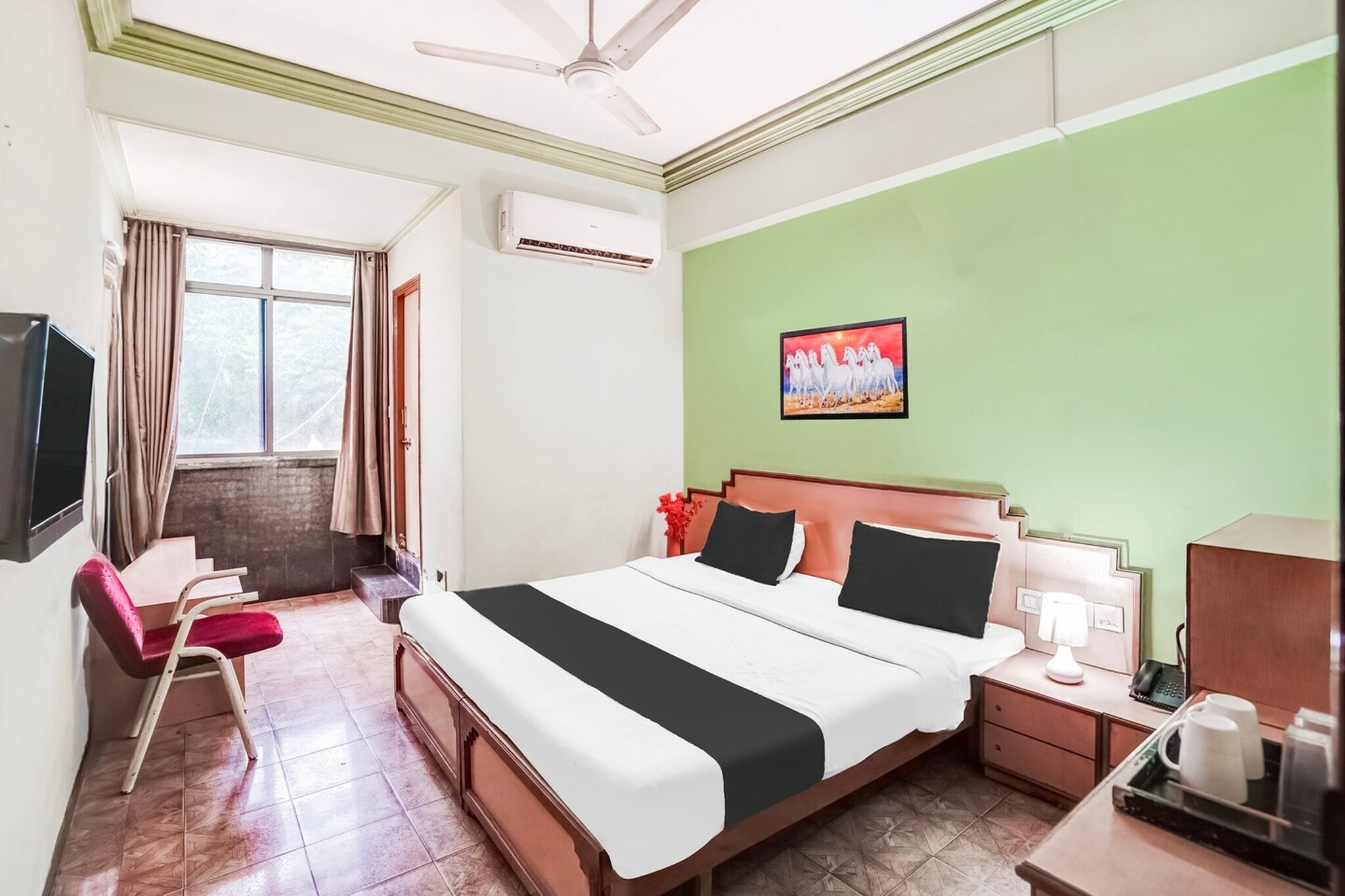 Super Hotel O Jamalpur Ahmedabad
