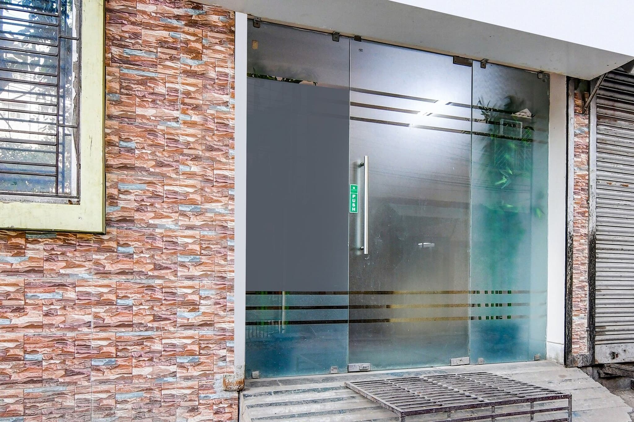 Hotel O Jessore Road Kolkata Skyline Serenity