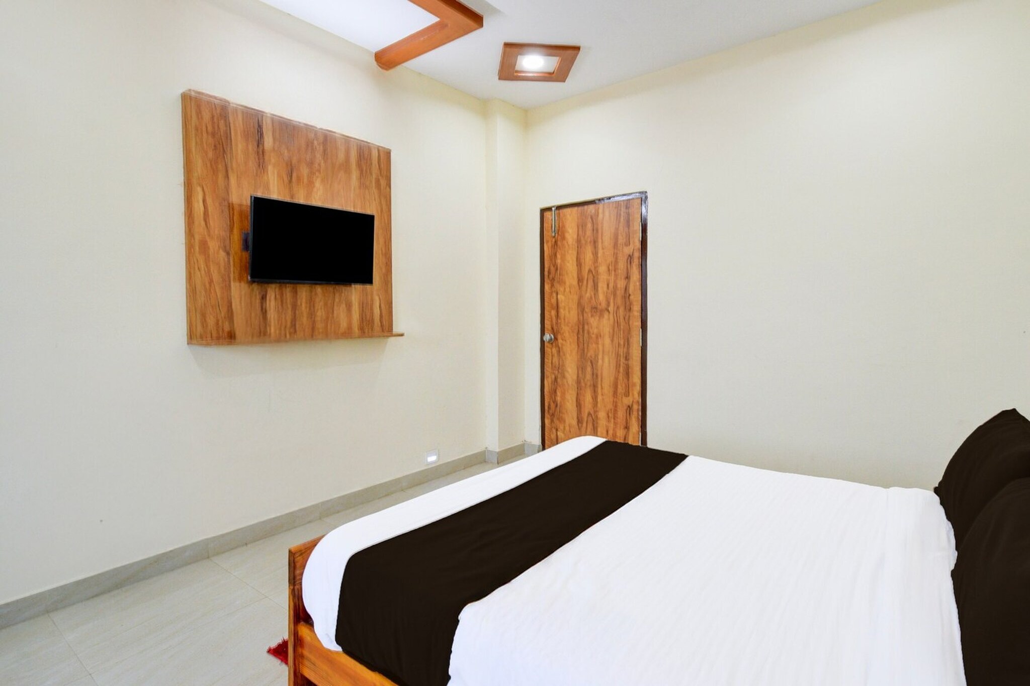 Super Hotel O Bolligudem