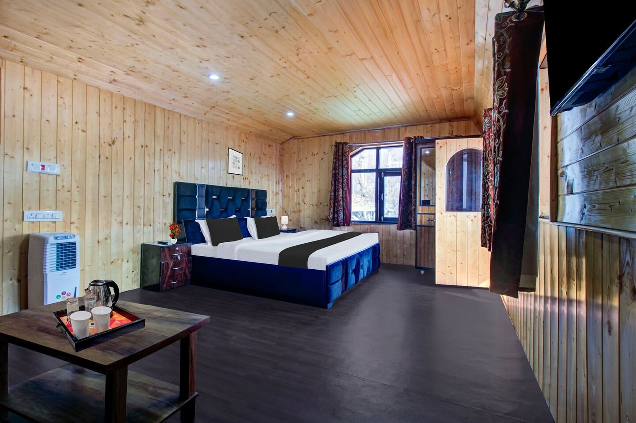 Located within 12 km of Shankaracharya Mandir and 6.6 km of Pari Mahal, Collection O Brein Nishat Formerly Continental Guest House provides rooms with air conditioning and a private bathroom in Nishāt. With free WiFi, this 4-star hotel offers room service and a 24-hour front desk. The hotel features family rooms.
Guest rooms at the hotel are equipped with a seating area, a flat-screen TV with satellite channels and a private bathroom with free toiletries and a bath or shower. The rooms include a desk.
Guests at Collection O Brein Nishat Formerly Continental Guest House can enjoy an à la carte or a continental breakfast.
Hazratbal Mosque is 8.4 km from the accommodation, while Indira Gandhi Memorial Tulip Garden is 2.8 km away. Srinagar Airport is 21 km from the property.
We’re sorry, but guests with local ID proof are not welcome at this property.
Apologies, but we are currently unable to host foreign nationals at this property.
Early Check-In Policy: A full day’s room rate will be charged for check-ins before 6:00 AM. Complimentary early check-in is available between 6:00 AM and 10:00 AM, subject to room availability.
We’re sorry, but we are unable to accommodate unmarried couples at this property.
Check-in is only available to guests aged 18 and above. Please provide a government-issued ID to confirm your age.