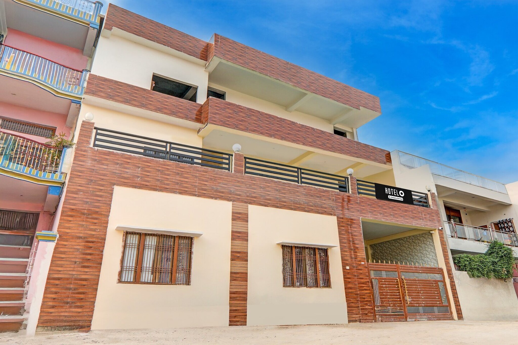 Hotel O Sudhirpur near Phonix Hospital