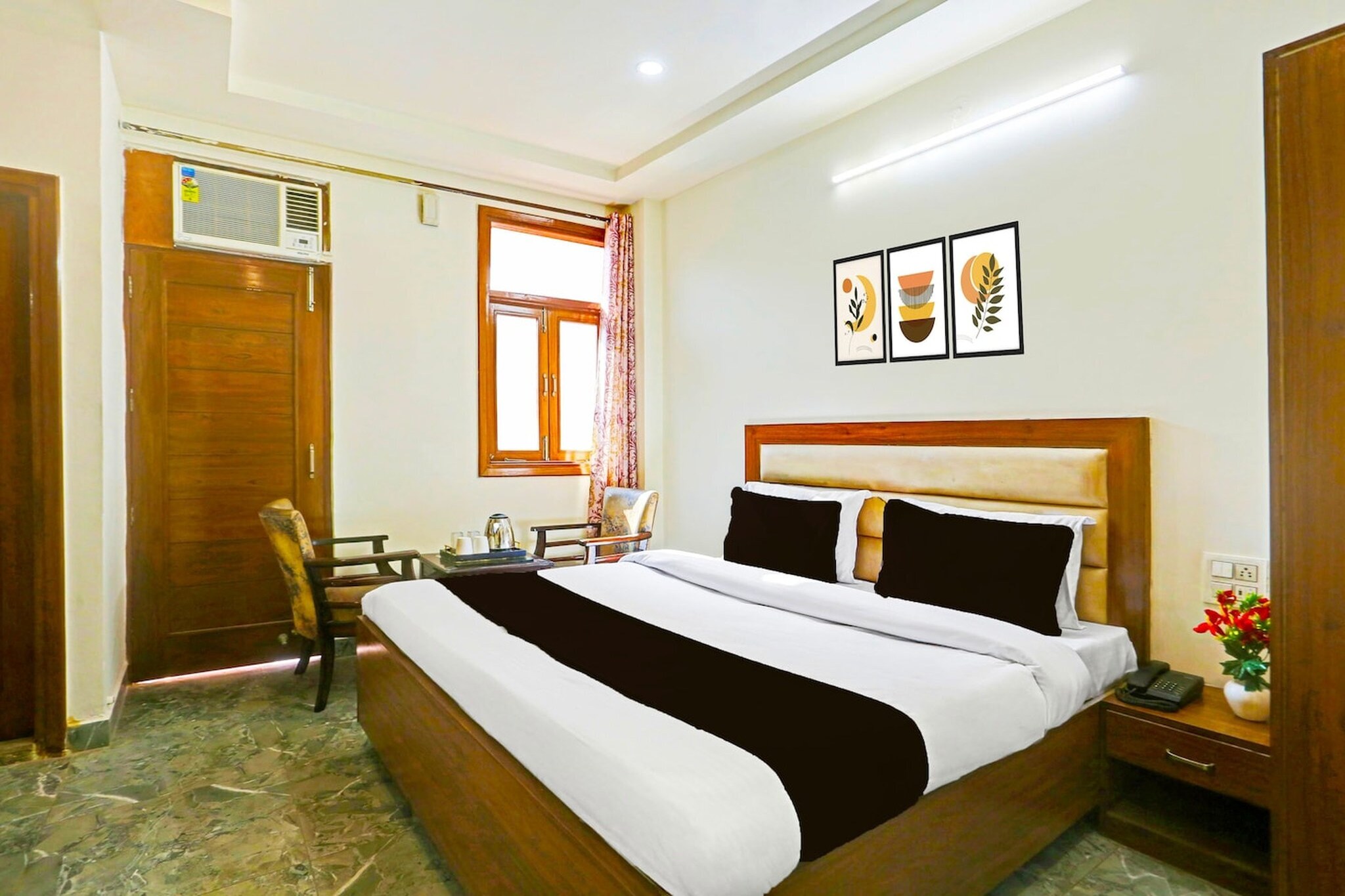 Hotel O Sector 45 Formerly Manyavar