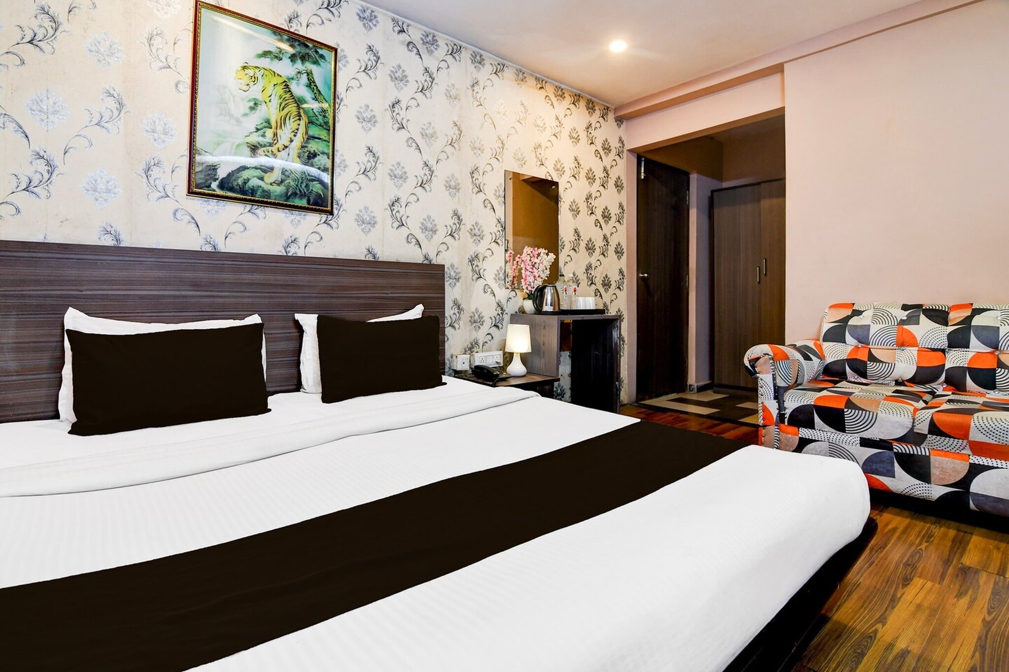 Comfortable Accommodations: Super Collection O Circus Avenue Road Formerly Hotel Rockstar in Kolkata offers family rooms with air-conditioning, private bathrooms, work desks, and seating areas. Each room includes free toiletries, a bath or shower, TV, and tiled floors.

Essential Facilities: Guests enjoy free WiFi, a 24-hour front desk, housekeeping service, room service, and luggage storage. Additional amenities include a restaurant and breakfast provided by the property.

Prime Location: Located 20 km from Netaji Subhash Chandra Bose International Airport, the hotel is near attractions such as Nandan and Indian Museum, both 2 km away. An ice-skating rink is in the surroundings.

Guest Satisfaction: Highly rated by guests, the property is praised for its restaurant and breakfast.

Unmarried couples are warmly welcome at this property.
Guests with local ID proof are warmly welcome.
Apologies, but we are currently unable to host foreign nationals at this property.

Early Check-In Policy: A full dayâ€™s room rate will be charged for check-ins before 6:00 AM. Complimentary early check-in is available between 6:00 AM and 10:00 AM, subject to room availability.
Check-in is only available to guests aged 18 and above. Please provide a government-issued ID to confirmÂ yourÂ age.
