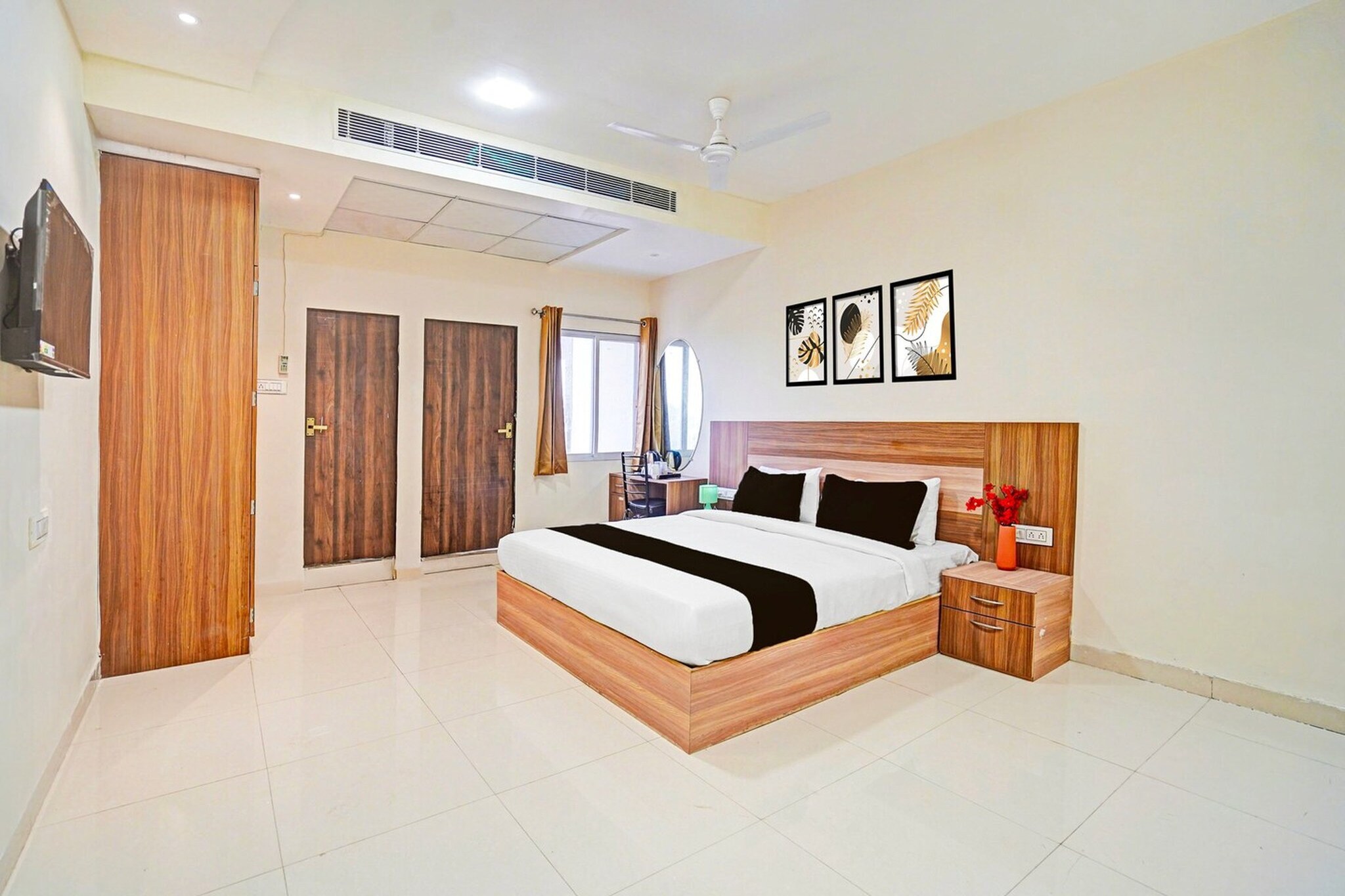 Super Hotel O Kalpi Road