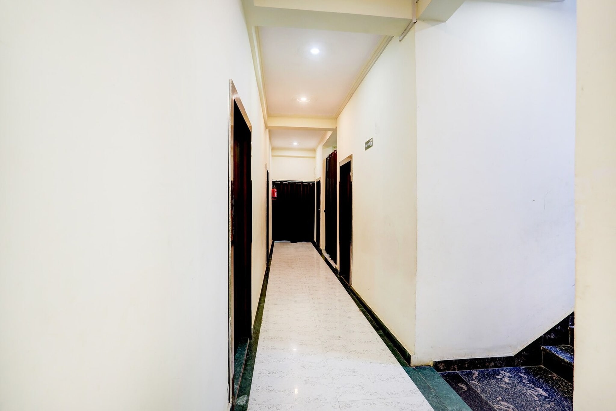 Hotel O Sankat Mochan Gandhi Nagar