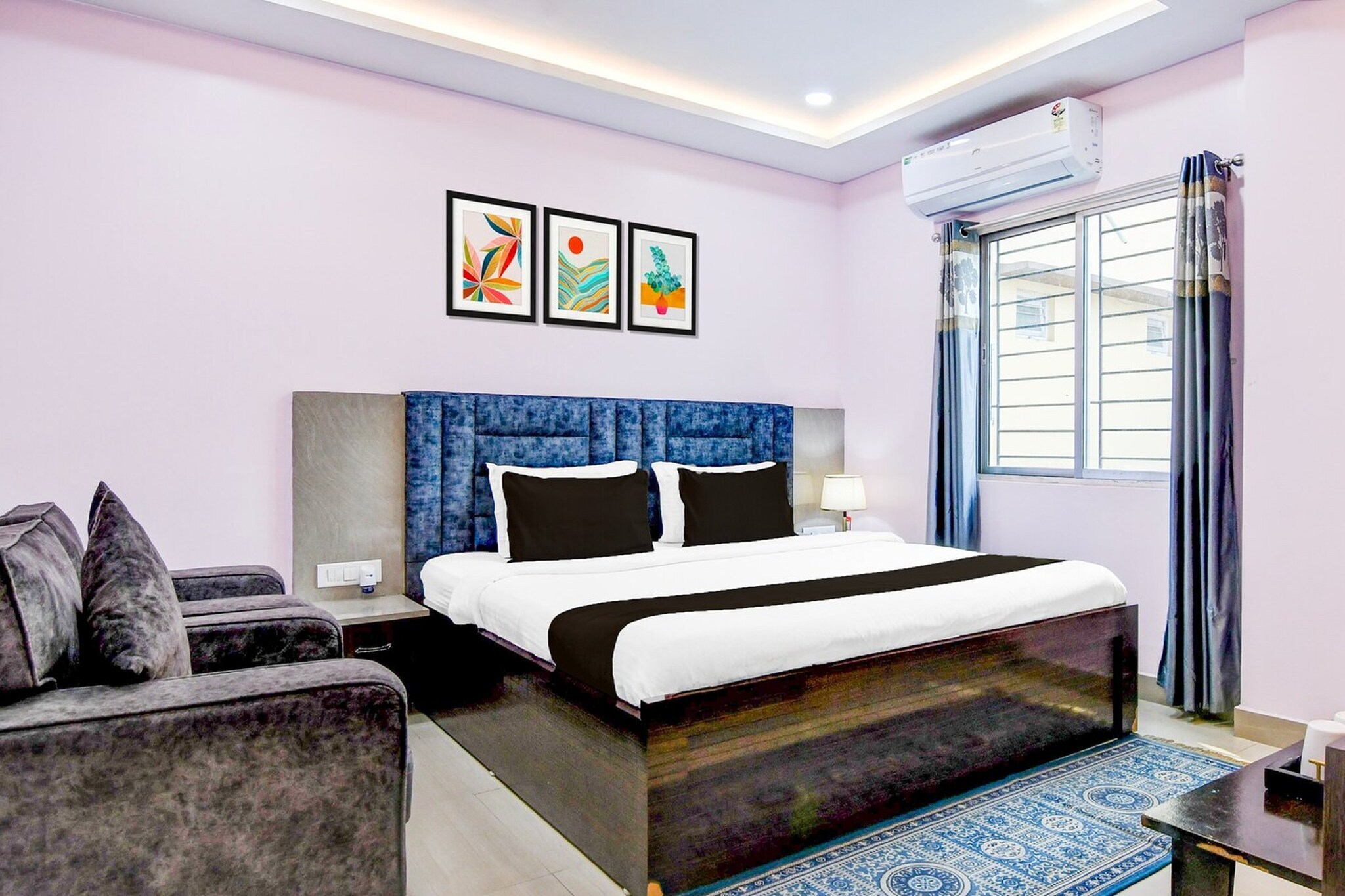 Comfortable Accommodations: Super Collection O SF Road Siliguri Formerly Jyoti Hotel in Siliguri offers family rooms with air-conditioning, private bathrooms, work desks, and seating areas. Each room includes free toiletries, bath or shower, TV, and wardrobe.
Essential Facilities: Guests enjoy free WiFi, a lift, 24-hour front desk, housekeeping service, room service, and luggage storage. The hotel provides continental breakfast and a variety of amenities to ensure a pleasant stay.
Convenient Location: Located 13 km from Bagdogra International Airport, the hotel is 4 km from New Jalpaiguri Station, 5 km from Darjeeling Himalayan Toy Train Railway, and 13 km from Mahananda Wildlife Sanctuary.
Unmarried couples are warmly welcome at this property.
Guests with local ID proof are warmly welcome.
Early Check-In Policy: A full day’s room rate will be charged for check-ins before 6:00 AM.
Complimentary early check-in is available between 6:00 AM and 10:00 AM, subject to room availability.
Check-in is only available to guests aged 18 and above. Please provide a government-issued ID to confirm your age.