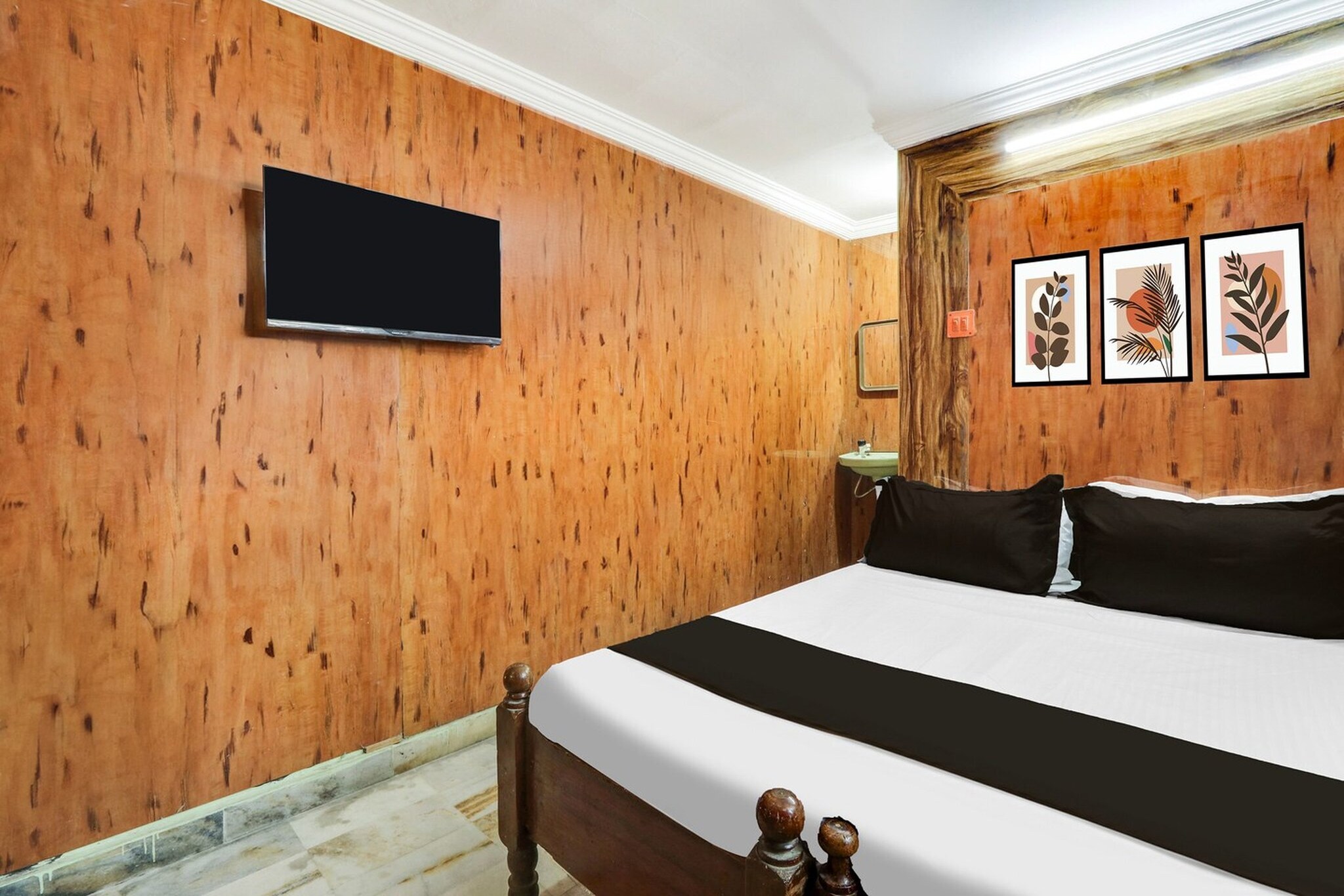 Super Hotel O Chowrasta Near Congress Bhavan