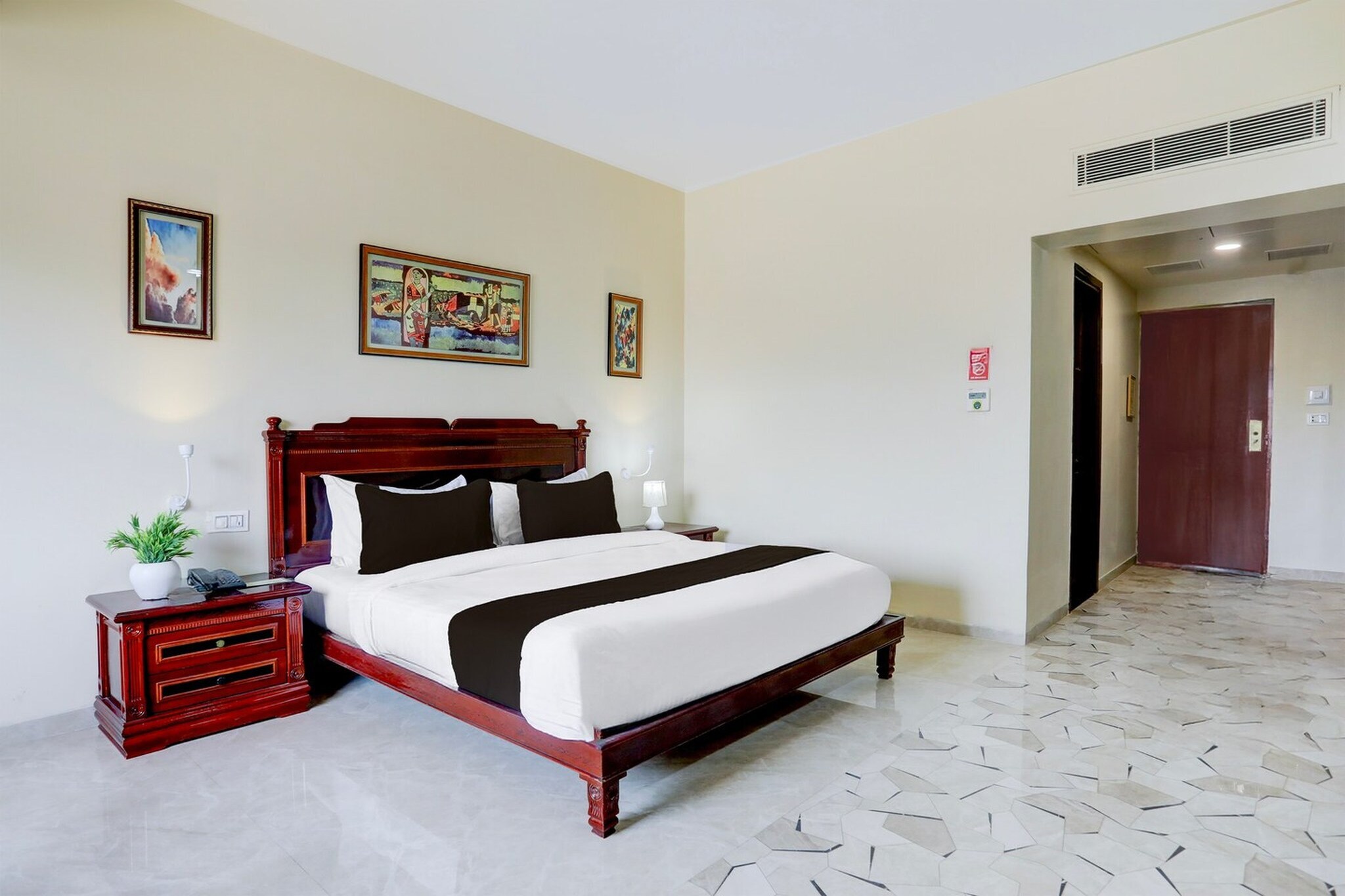 Located within 2.6 km of Anand Railway Station and 41 km of Vadodara Railway Station, Palette Anand Formerly Hotel La Casa Inn provides rooms with air conditioning and a private bathroom in Anand. Among the facilities of this property are a restaurant, a shared lounge and room service, along with free WiFi throughout the property. The hotel features family rooms.
All units at the hotel are equipped with a seating area, a flat-screen TV with satellite channels and a private bathroom with free toiletries and a bath or shower. All rooms include a desk.
A continental breakfast is available at Palette Anand Formerly Hotel La Casa Inn.
Staff speak English and Hindi at the reception.
Lakshmi Vilas Palace is 44 km from the accommodation. Vadodara Airport is 39 km away.
Unmarried couples are warmly welcome at this property.
Guests with local ID proof are warmly welcome.
Early Check-In Policy: A full day’s room rate will be charged for check-ins before 6:00 AM. Complimentary early check-in is available between 6:00 AM and 10:00 AM, subject to room availability.
Check-in is only available to guests aged 18 and above. Please provide a government-issued ID to confirm your age.