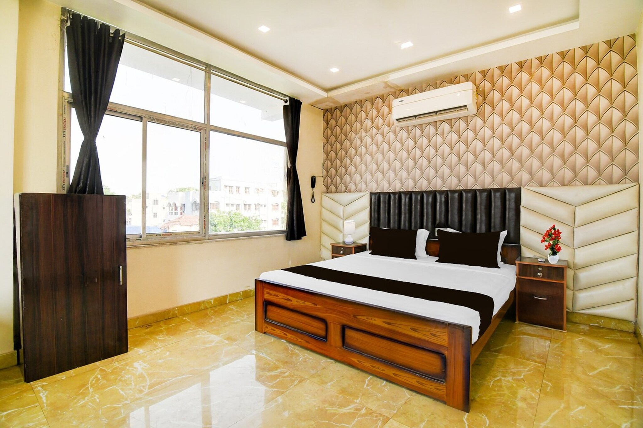 Collection O Howrah Botanical Garden