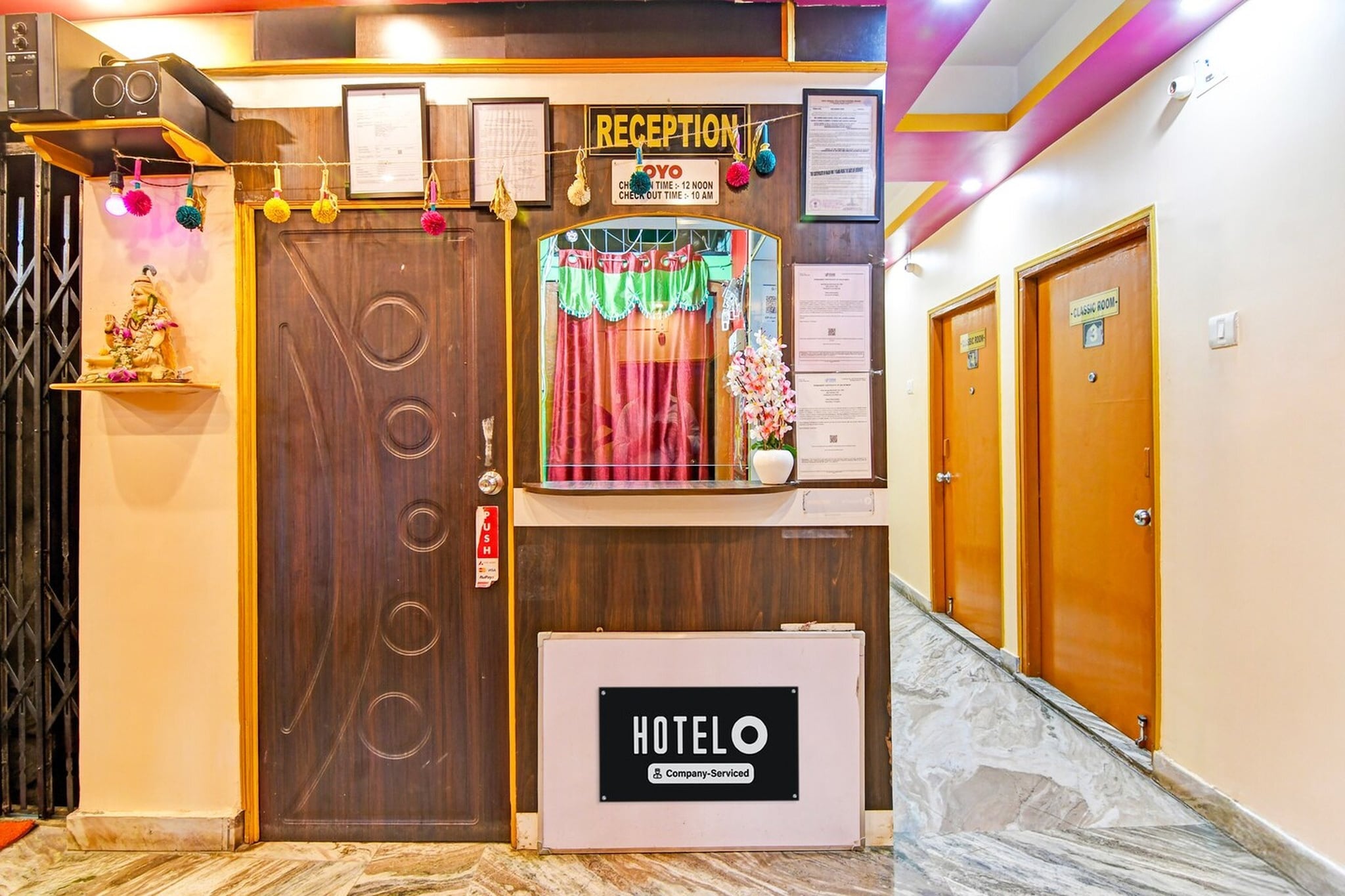 Super Hotel O Rishra Railway Station