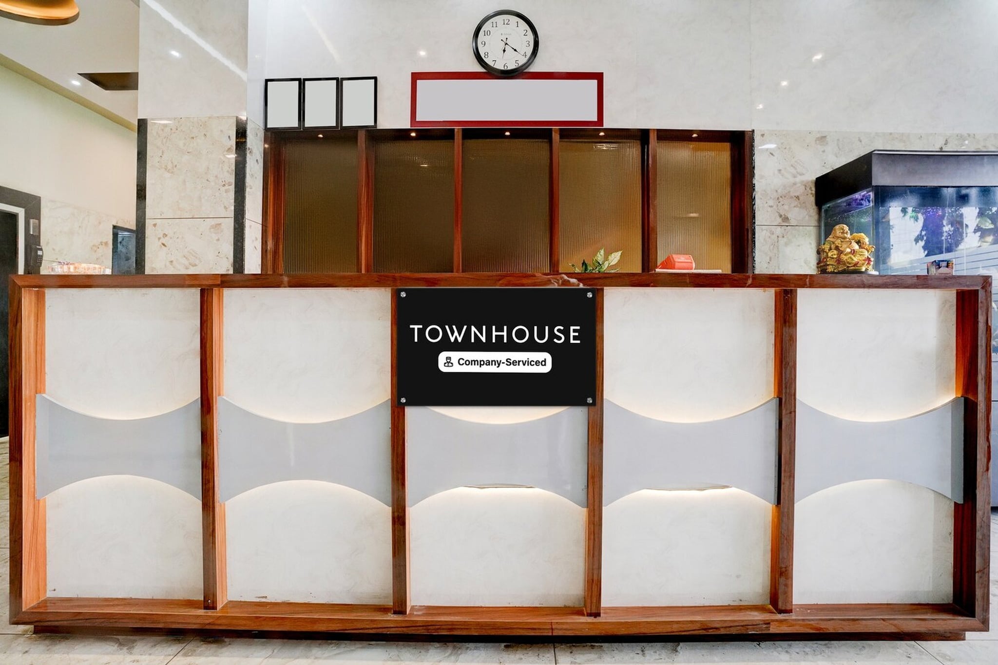 Ground floor: (bedroom(double bed, TV, seating area, air conditioning, lift, telephone, Floor mattress), bathroom(bathtub or shower, shower, washbasin, toilet, Towels incl., shampoo, body soap, hot water))