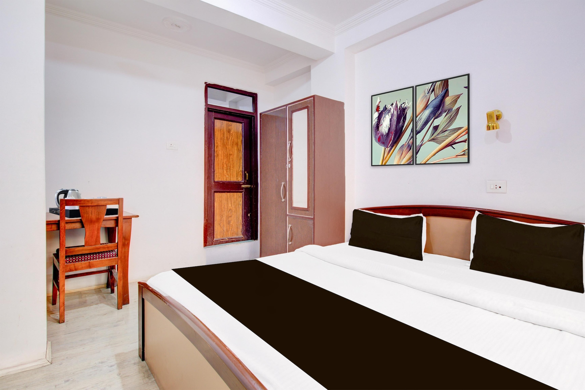 Hotel O Jahangir Chowk Formerly City Star