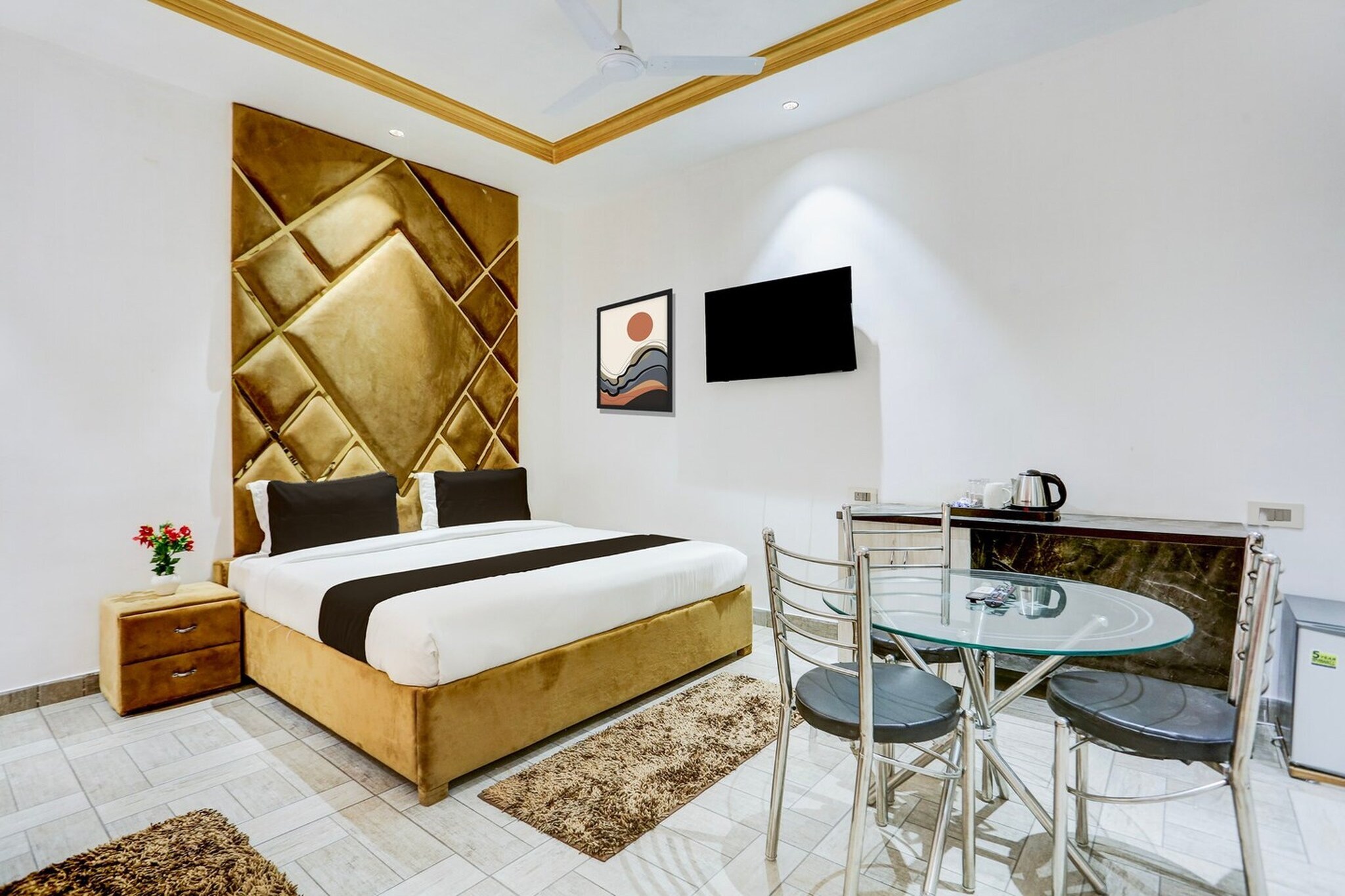 Enjoy a comfortable and hassle-free experience at our thoughtfully designed property. Each room is equipped with modern amenities, cozy bedding, and elegant decor to make you feel right at home. Located conveniently with easy access to public transport and major attractions, it's perfect for both business and leisure travelers. Cleanliness and guest comfort are our top priorities, and our team is available 24/7 to assist you throughout your stay.

Unmarried couples are warmly welcome at this property.
Guests with local ID proof are warmly welcome.
Early Check-In Policy: A full day’s room rate will be charged for check-ins before 6:00 AM. Complimentary early check-in is available between 6:00 AM and 10:00 AM, subject to room availability.
Check-in is only available to guests aged 18 and above. Please provide a government-issued ID to confirm your age.