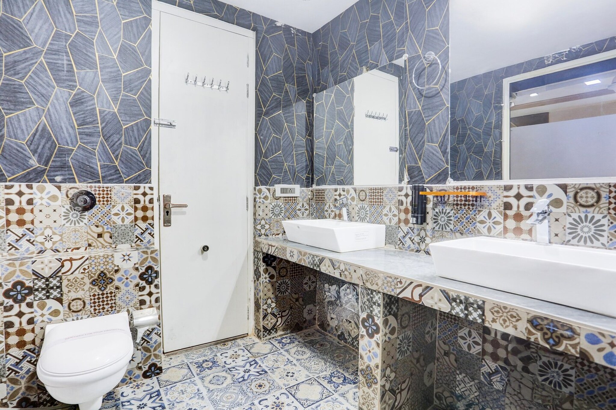 Palette Hotel and Resort Bareilly