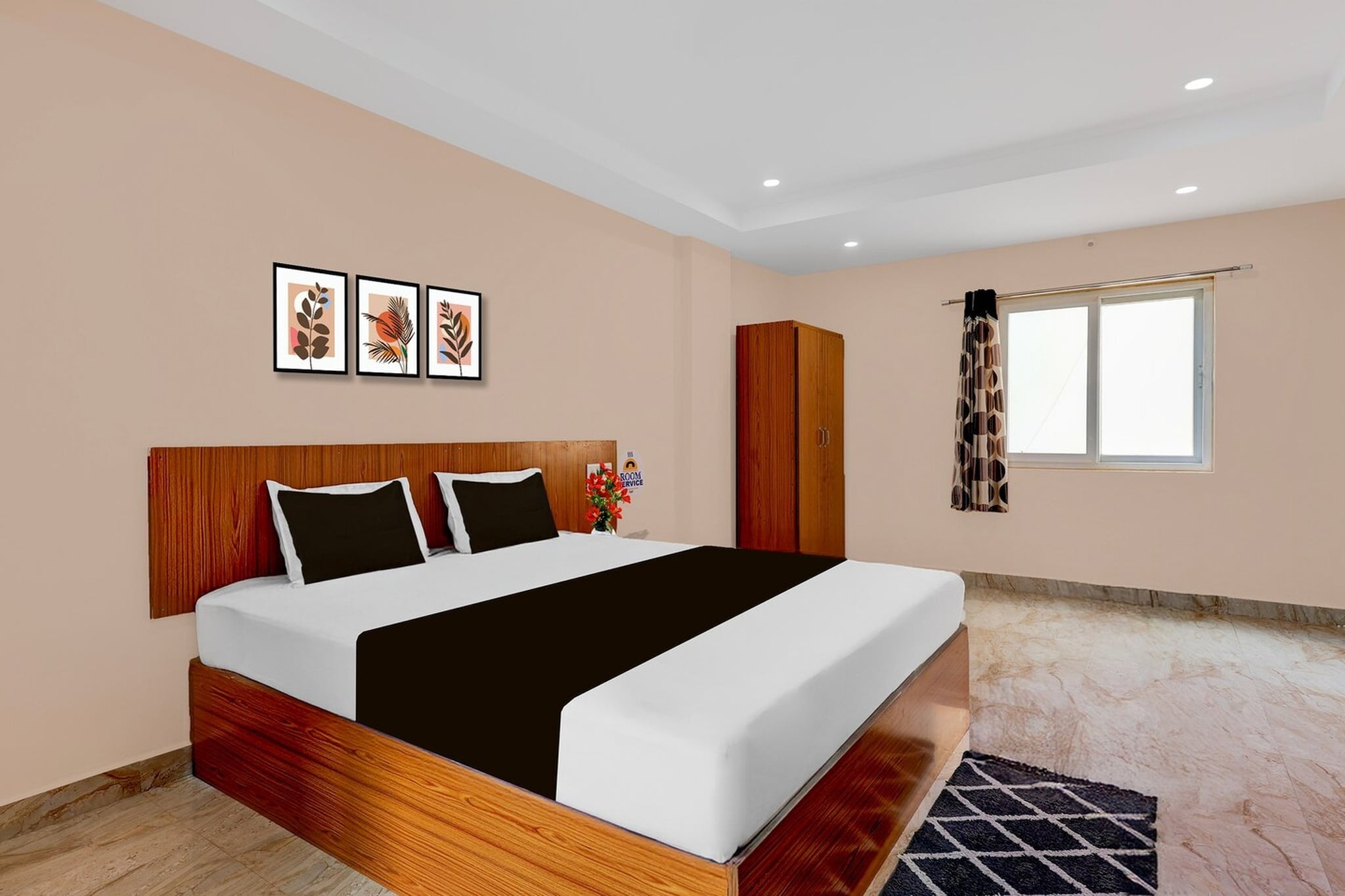 Heading for a business trip anytime soon? Being a corporate traveler, you must have checked into countless receptions and have been bearing the formalities, rules, and high rates of those hotels. This private and secure executive apartment offers you modish interiors and appealing decor with a personal touch. To give you a homelike experience, OYO has implemented a complete set of modern day amenities such as high-speed internet, LED/LCD TV, and fully air-conditioned living space. It features top-of-the-line interiors exclusively crafted for corporate needs. We know how much you miss homecooked food while you?re out there working your way through innumerable meetings, presentations, and power points. Don?t worry, our professional chef is waiting to impress you with some cooking skills. 

Early Check-In Policy: A full dayâ€™s room rate will be charged for check-ins before 6:00 AM. Complimentary early check-in is available between 6:00 AM and 10:00 AM, subject to room availability.

Check-in is only available to guests aged 18 and above. Please provide a government-issued ID to confirmÂ yourÂ age.