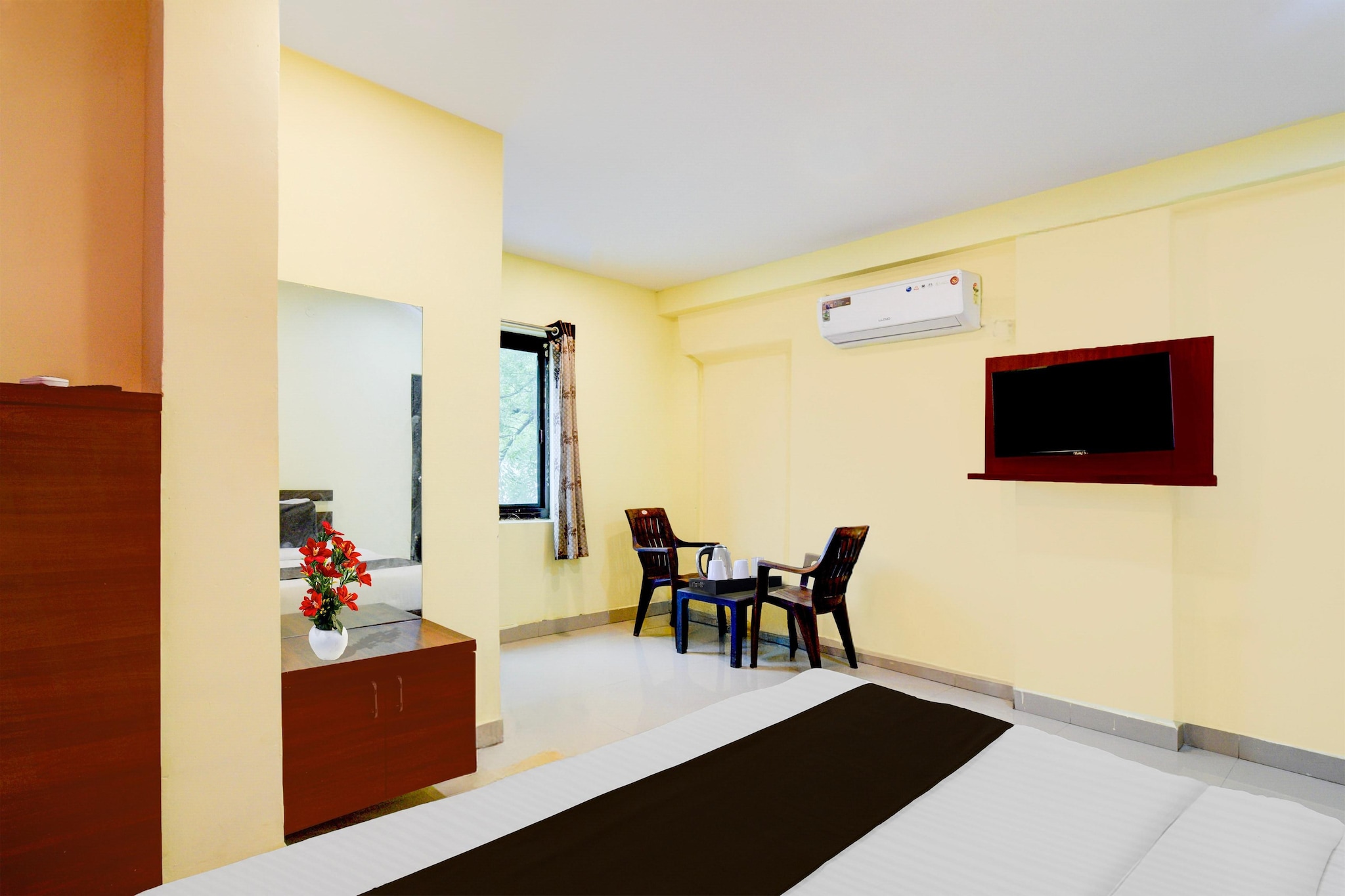 Hotel O LB Nagar Metro Station