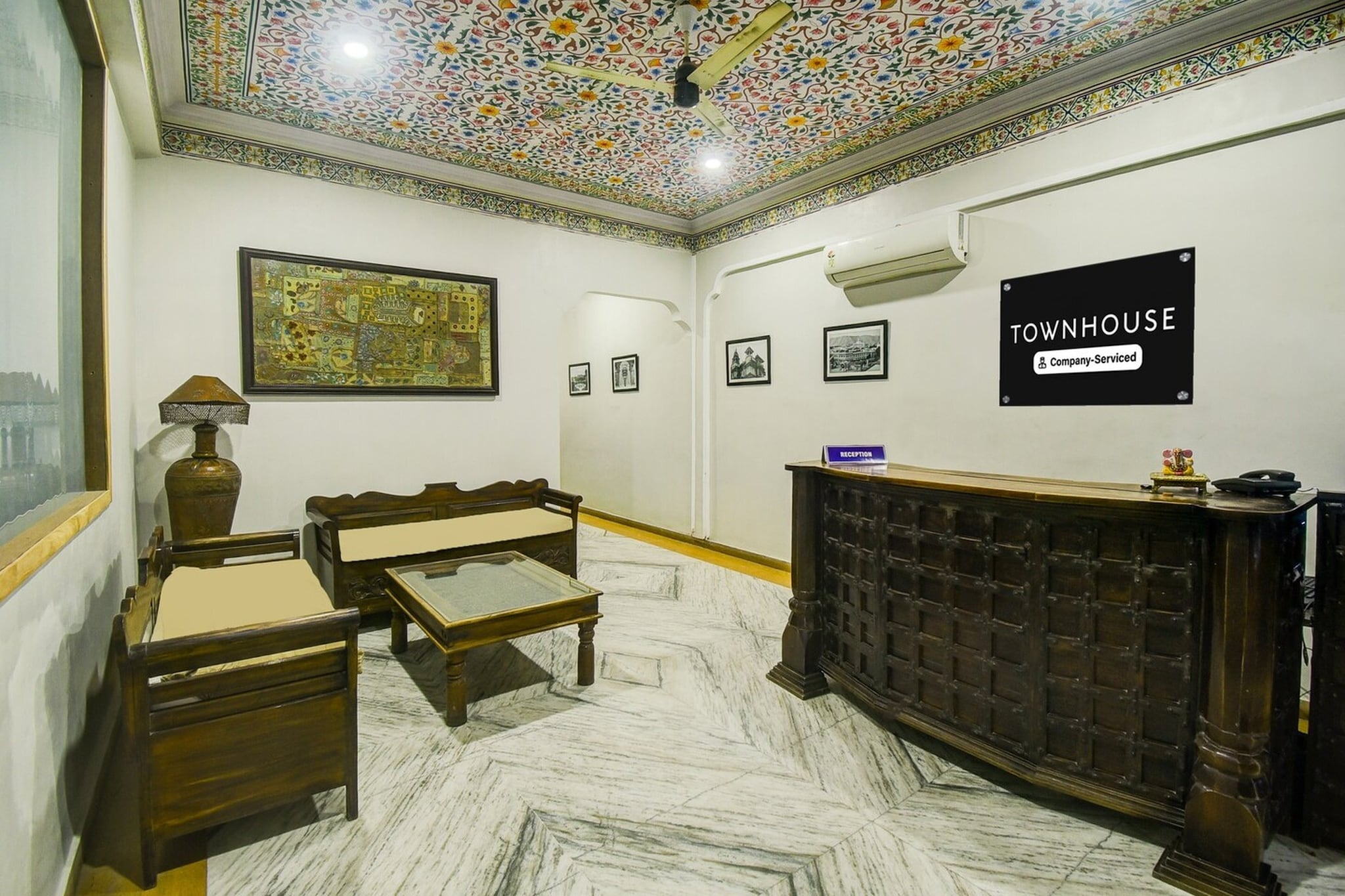 Ground floor: (bedroom(double bed, TV, seating area, air conditioning, lift, telephone, Floor mattress), bathroom(bathtub or shower, shower, washbasin, toilet, Towels incl., shampoo, body soap, hot water), parking)