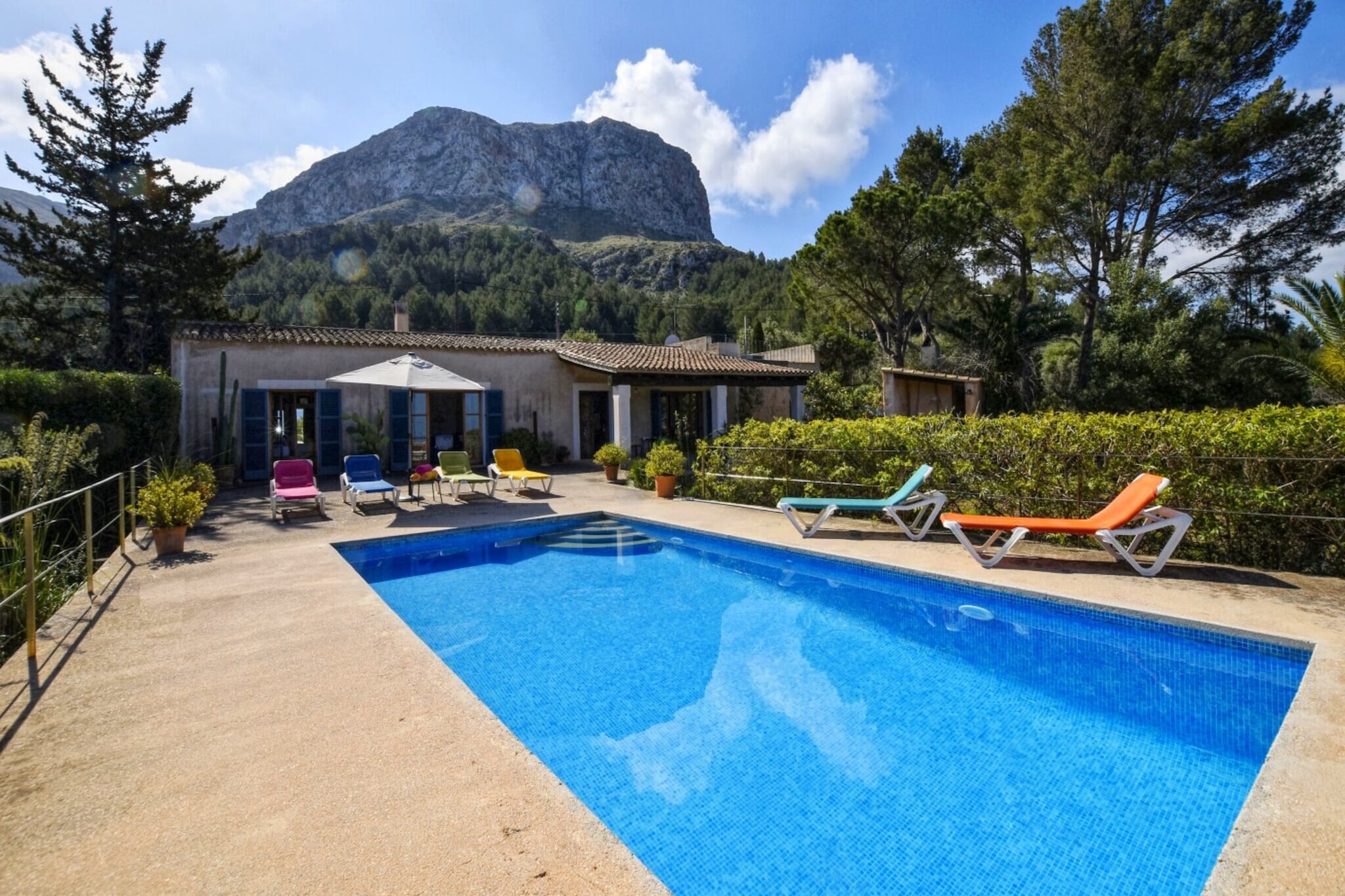 El Parral-Pool