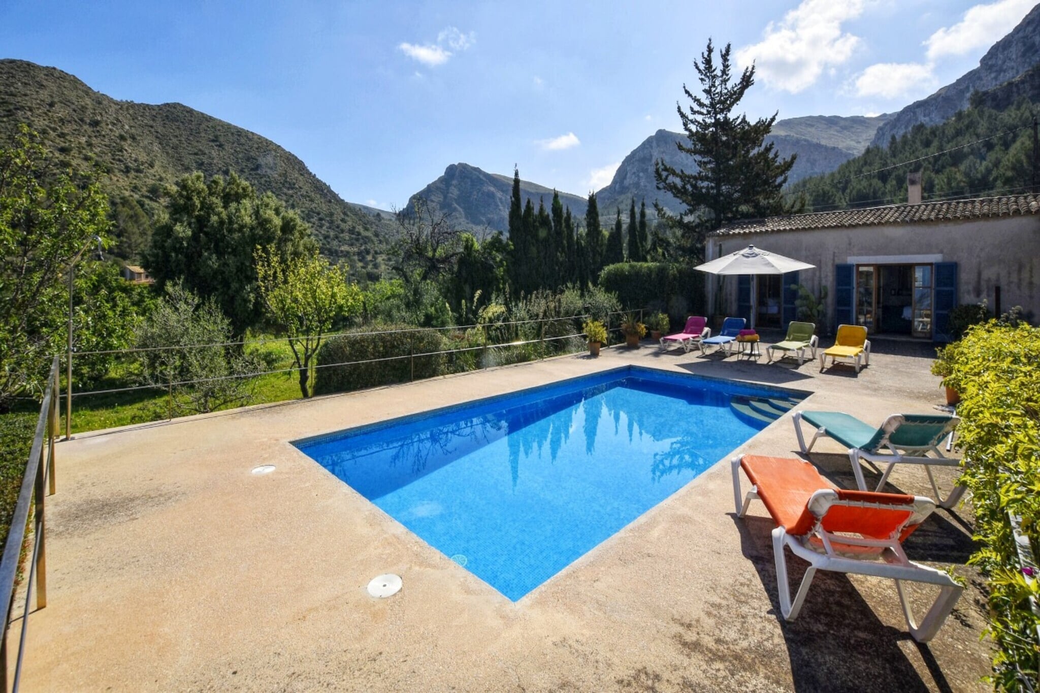 El Parral-Pool