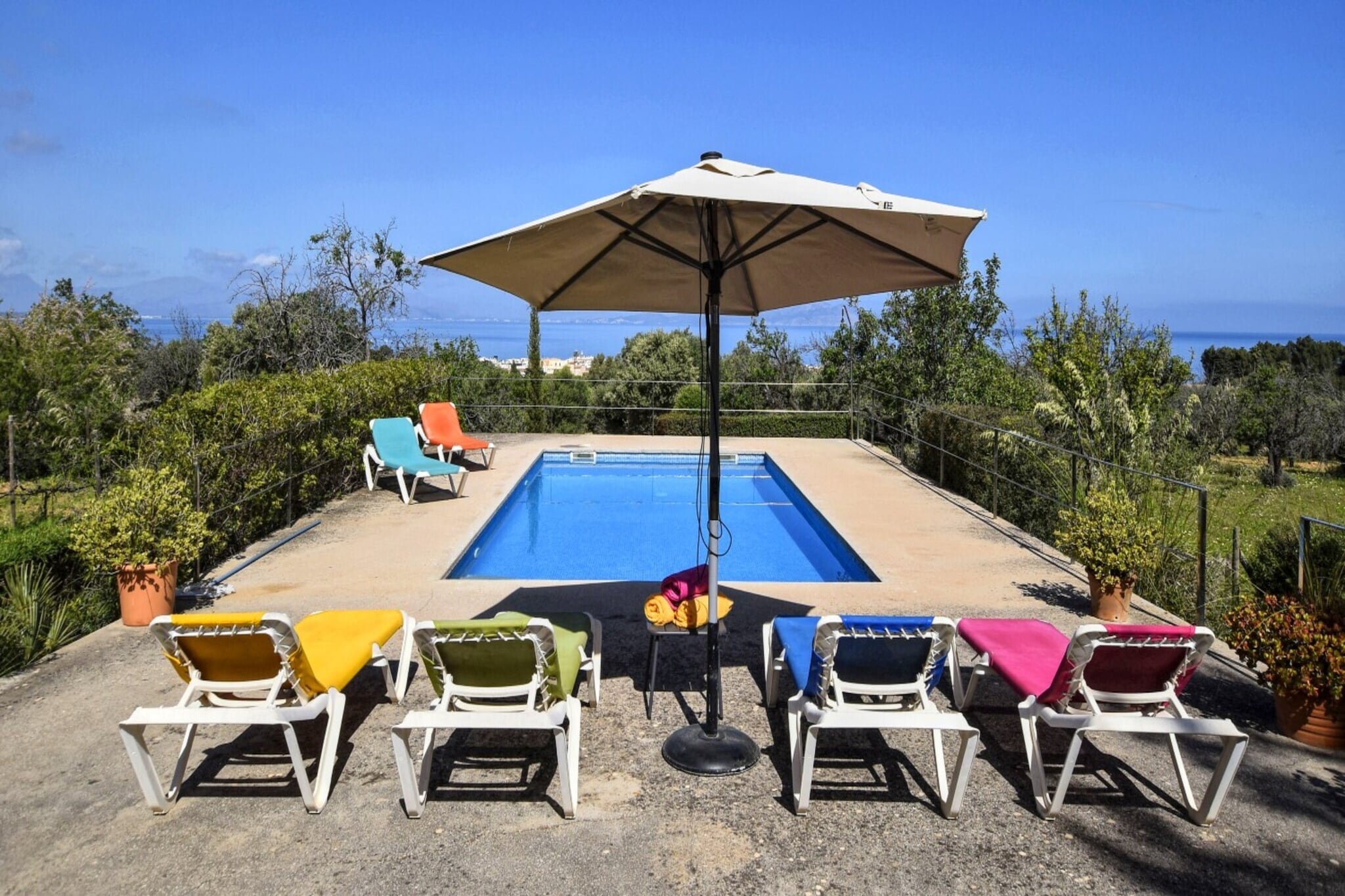 El Parral-Pool