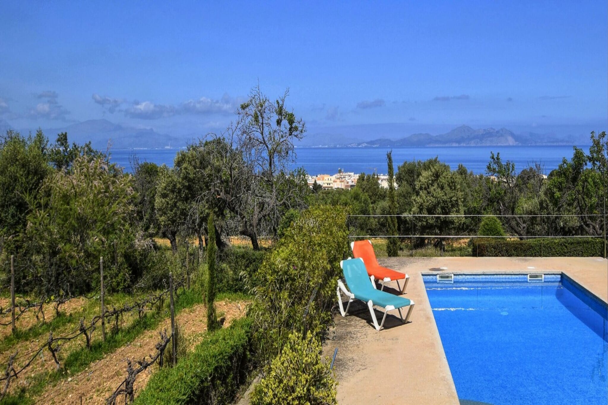 El Parral-Pool
