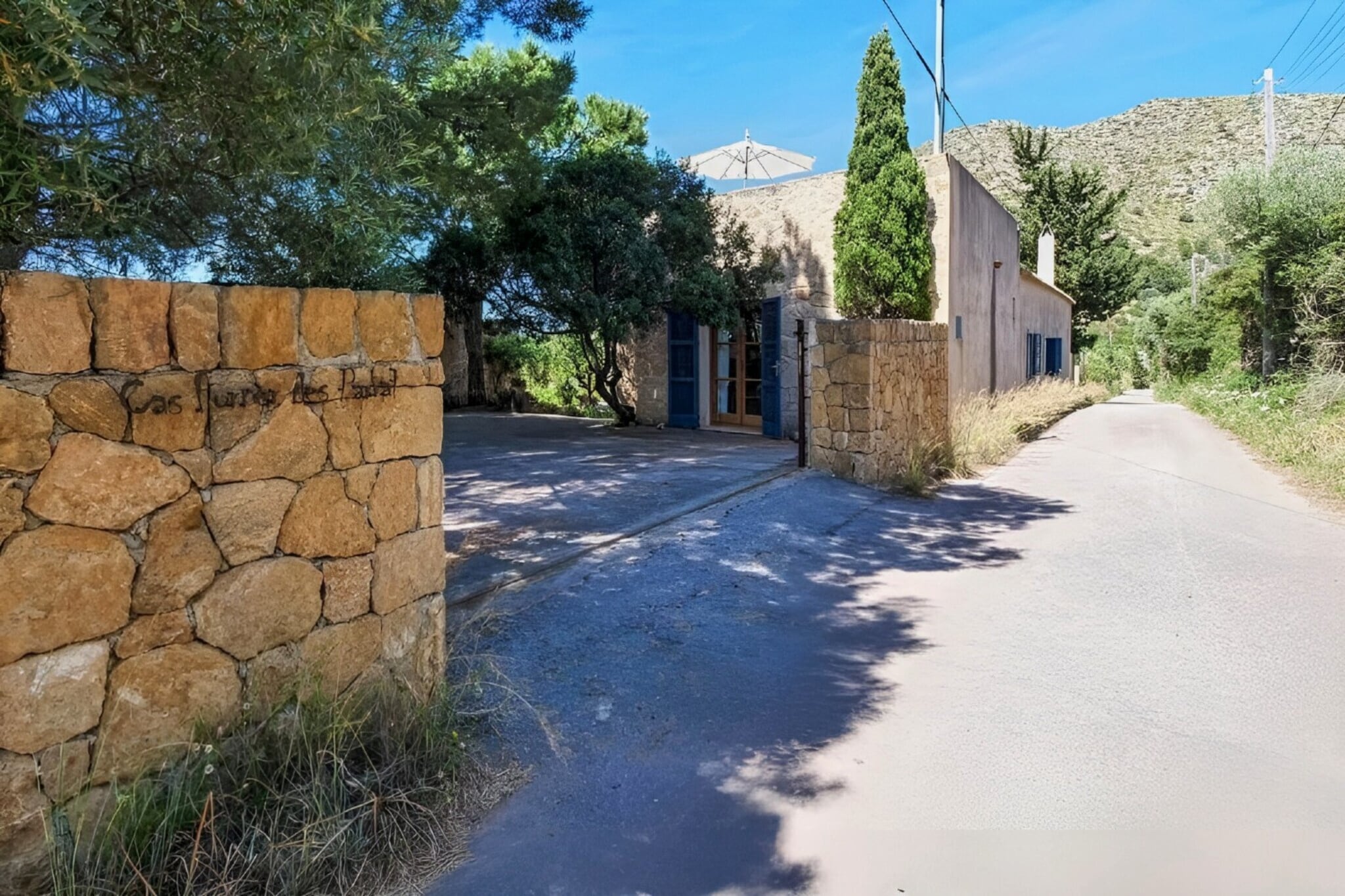 El Parral-Exterior summer