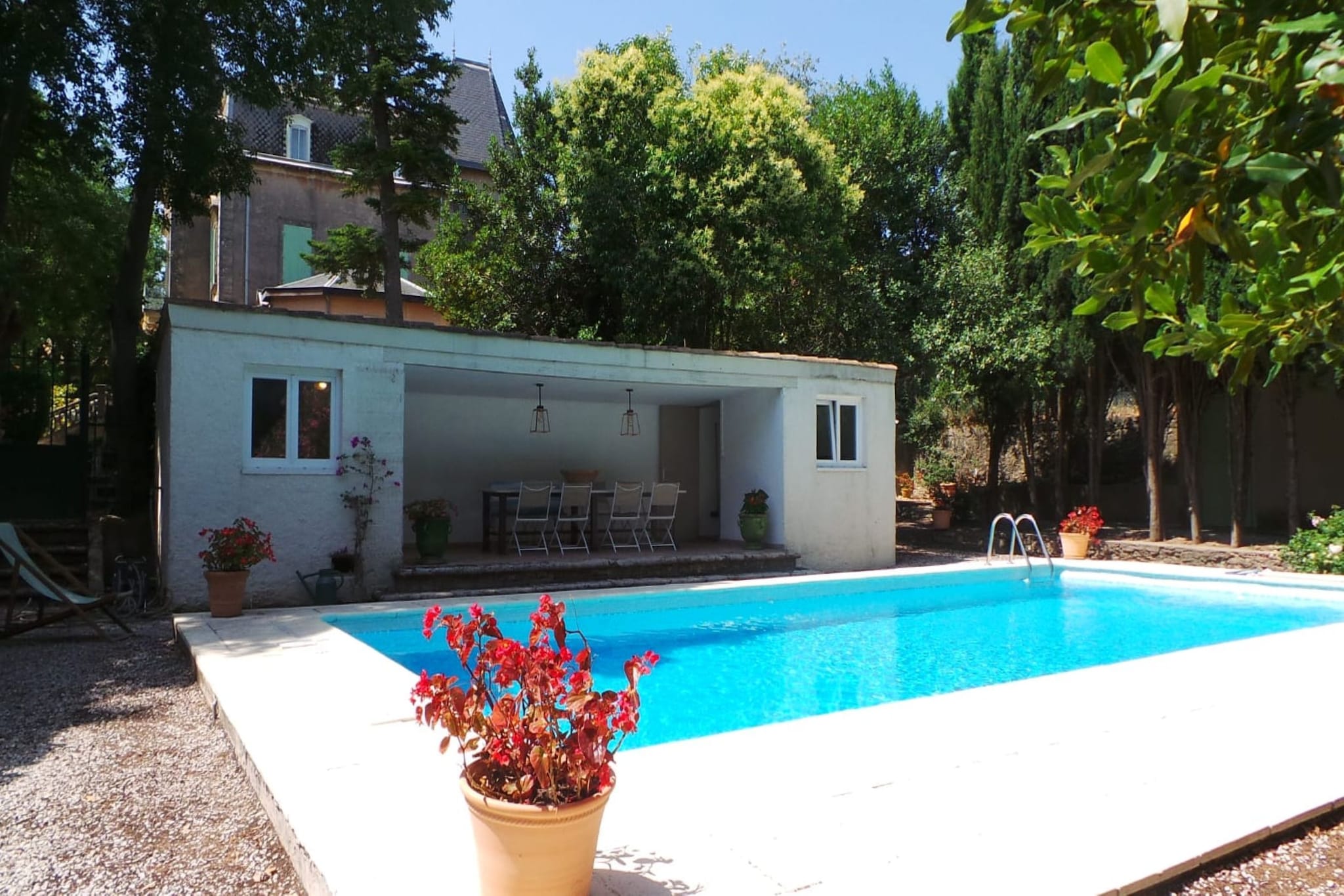 poolofhouse