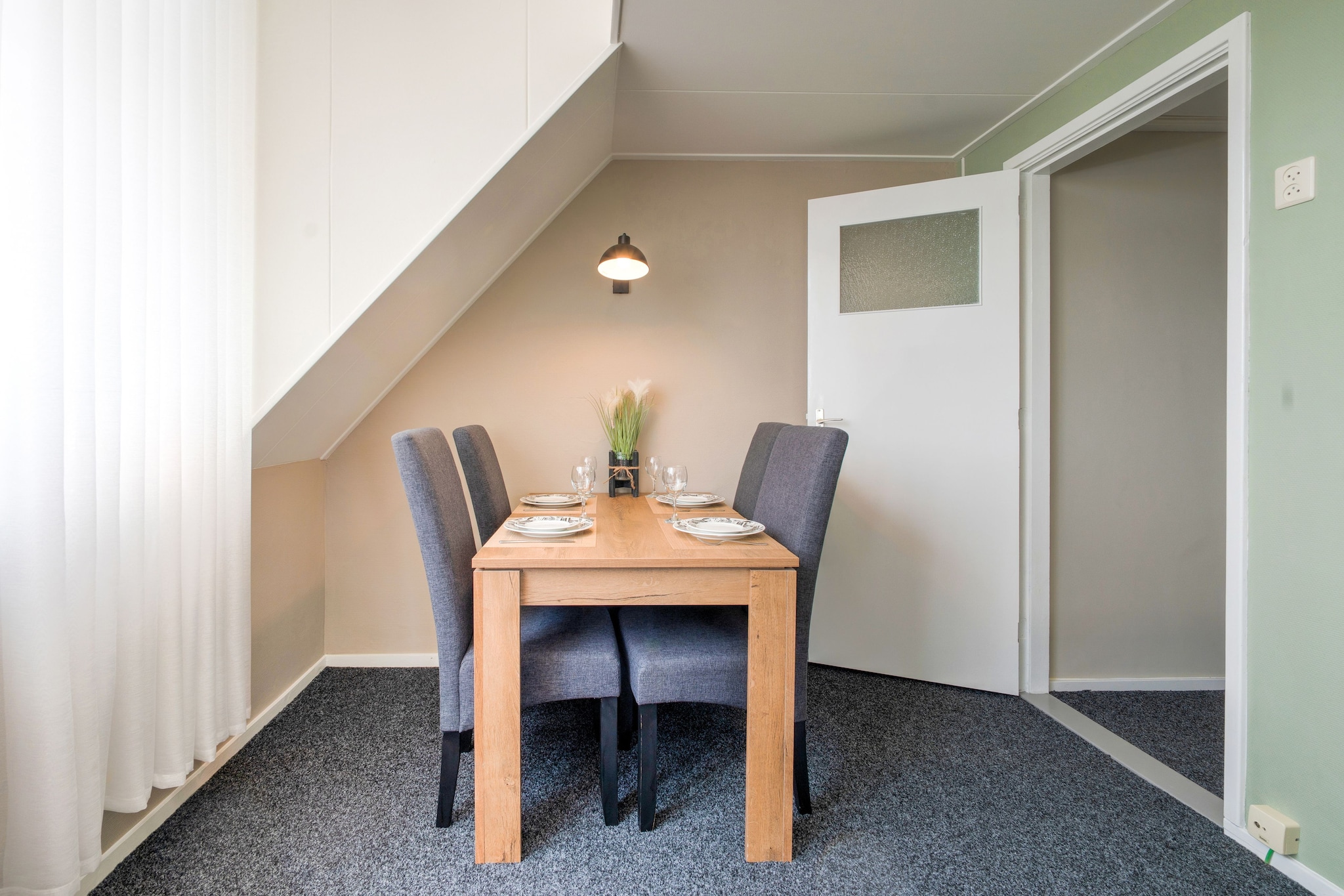 Okken House 1 and 3A-Eetkamer