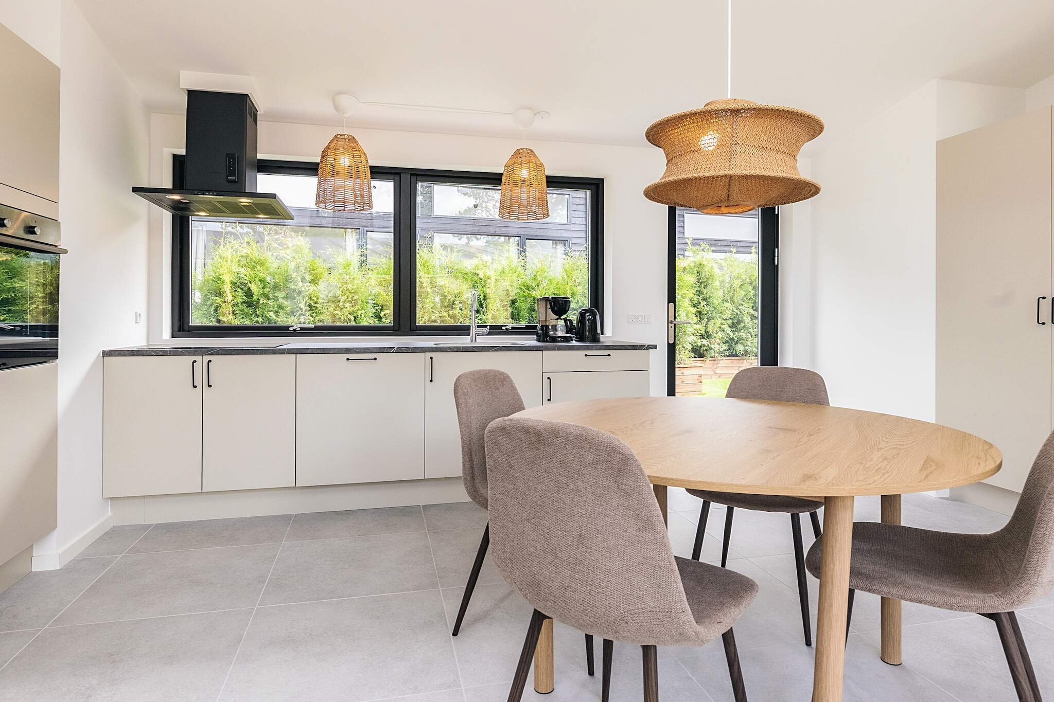 3 room,Premium-Indoor