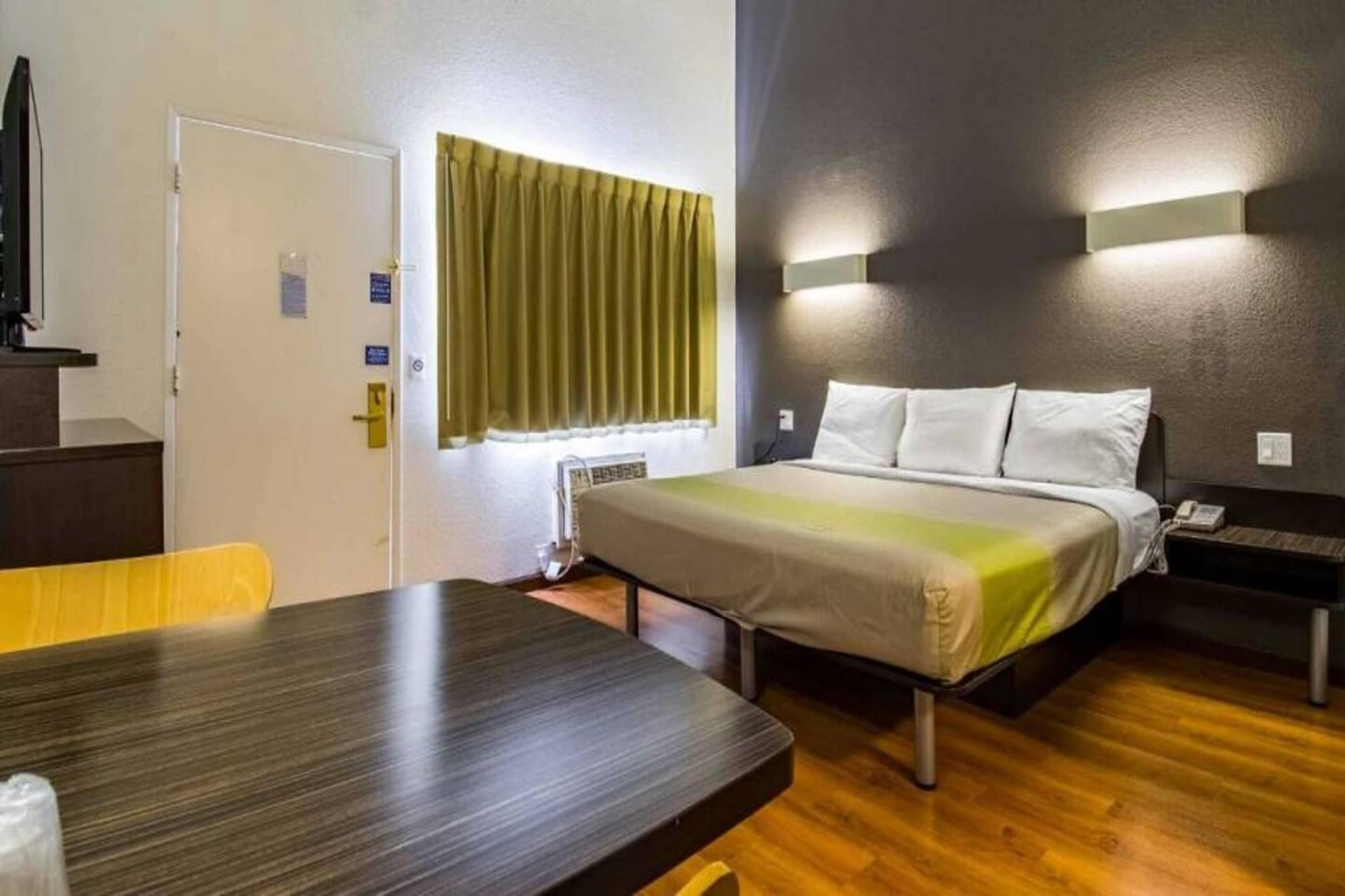 Bed Room