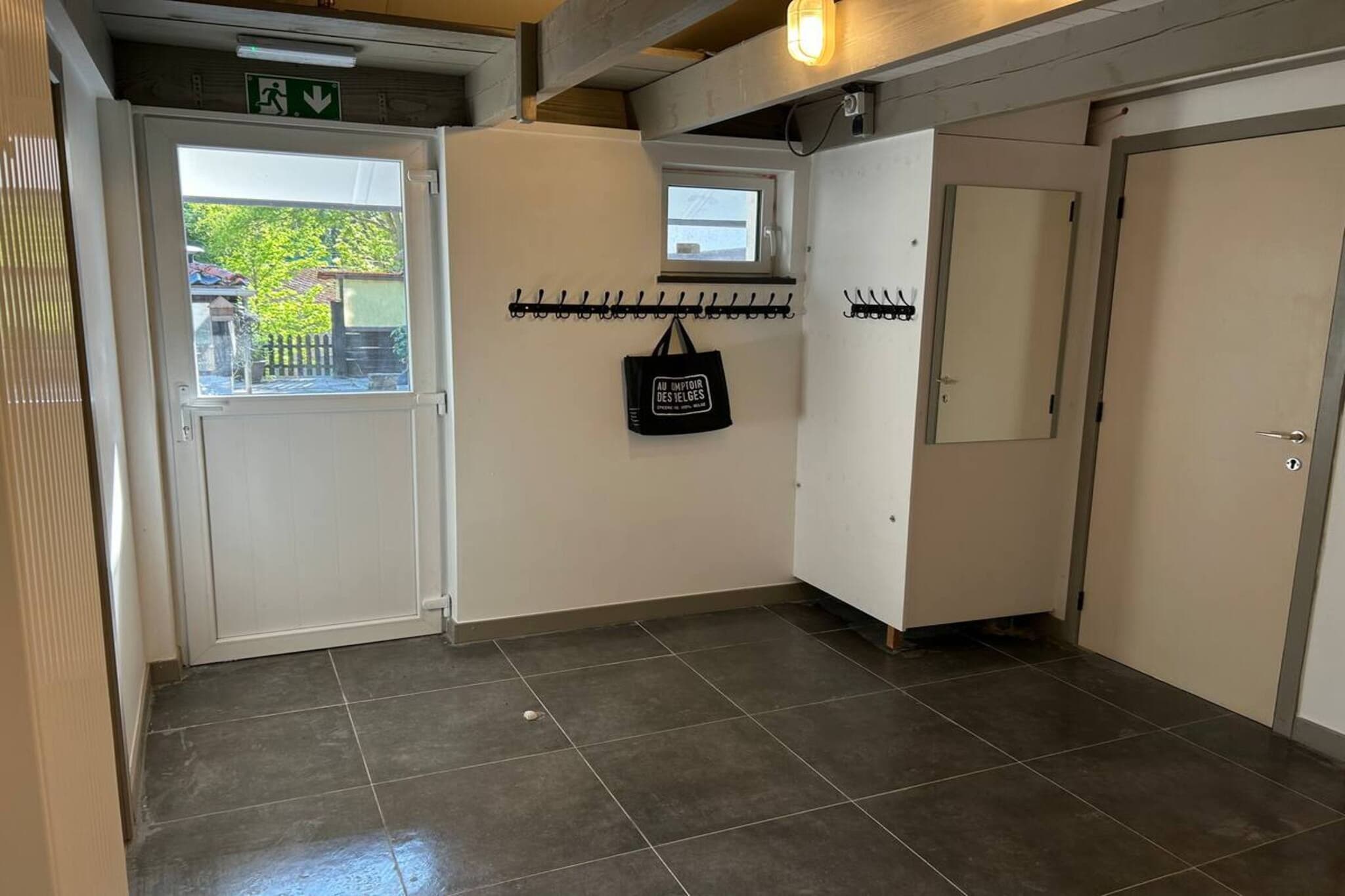 L'Ecureuil Blanc-Hall / réception