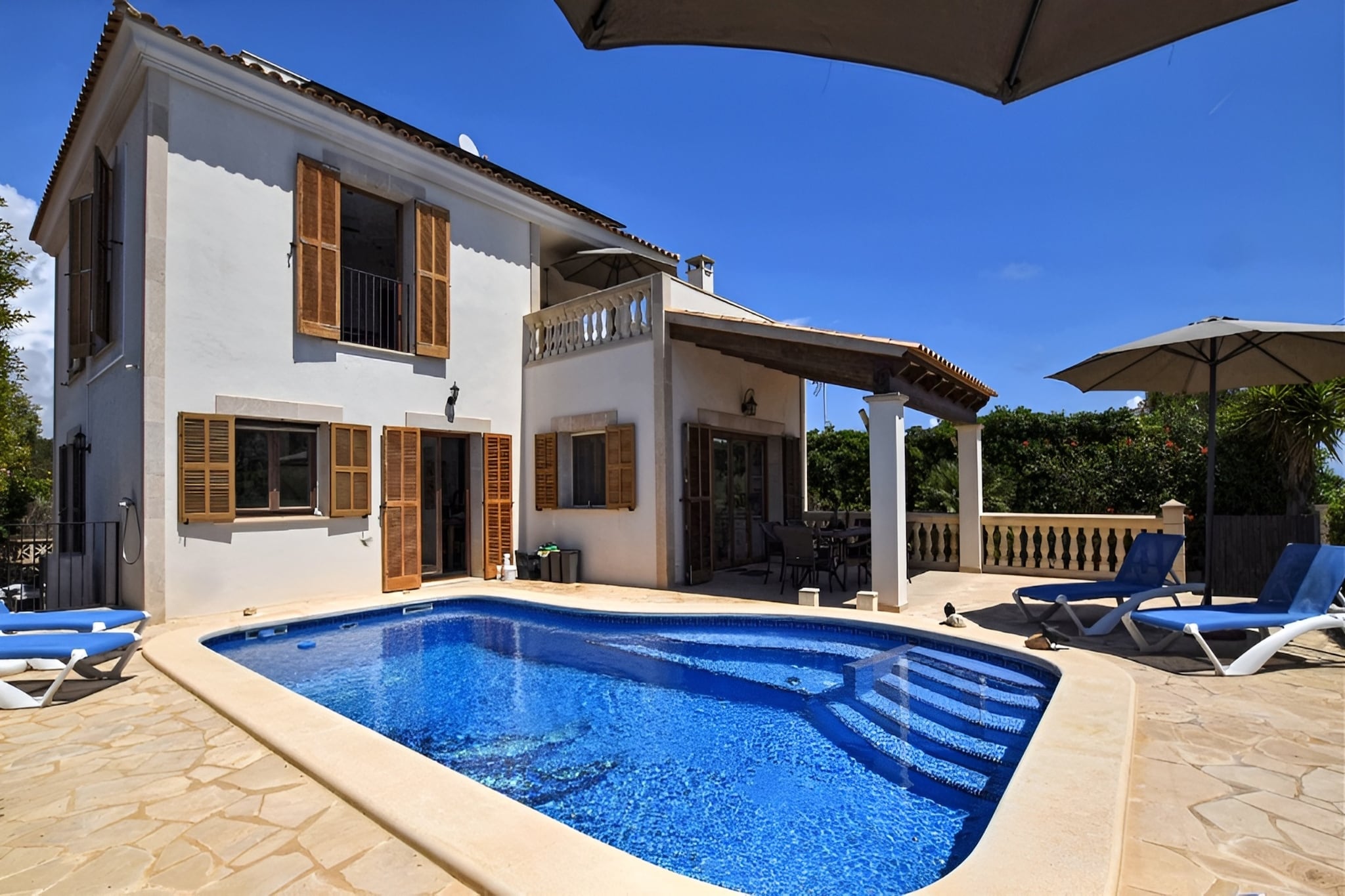 Amador-Exterior summer