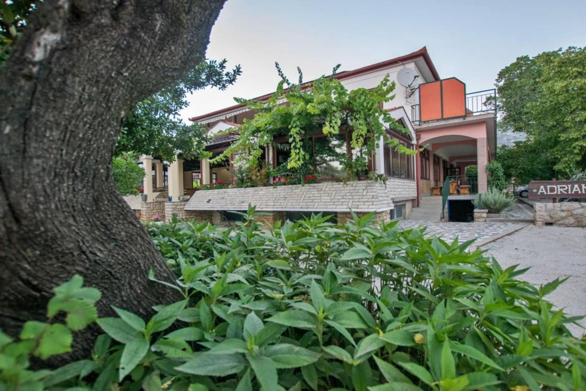 Apartments Adriana - Double Room with Balcony - Buitenlucht