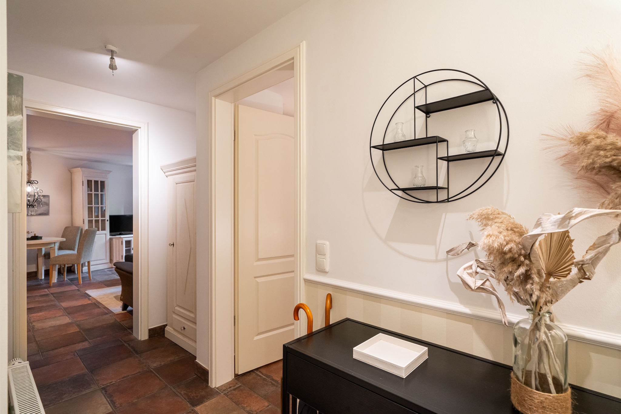 Haus Sonne - Souterrain Fewo - Strandhotel Fischland-Overloop