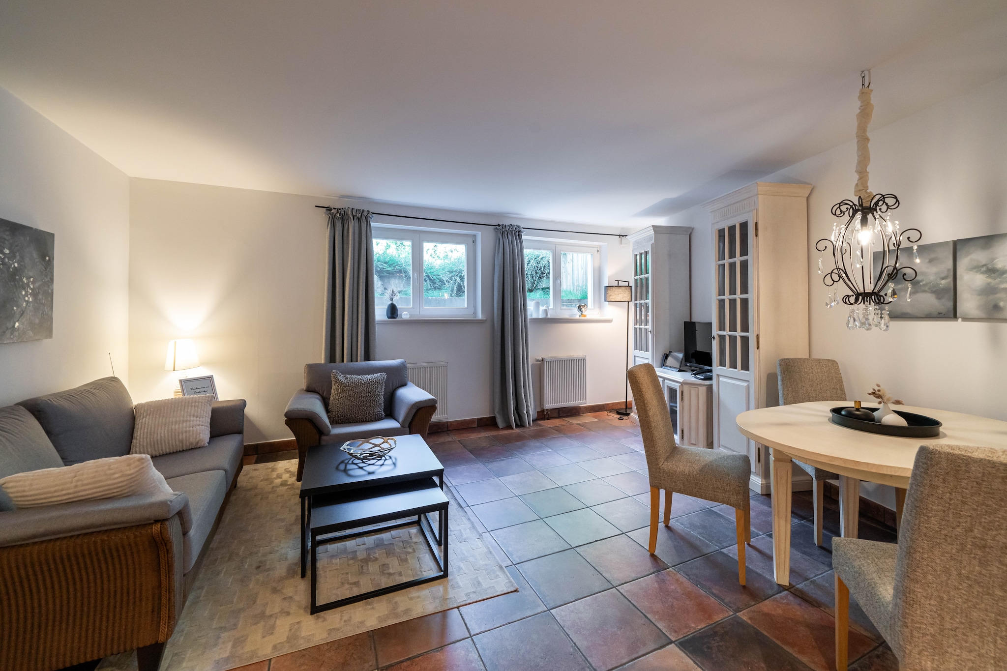 Haus Sonne - Souterrain Fewo - Strandhotel Fischland-Woonkamer