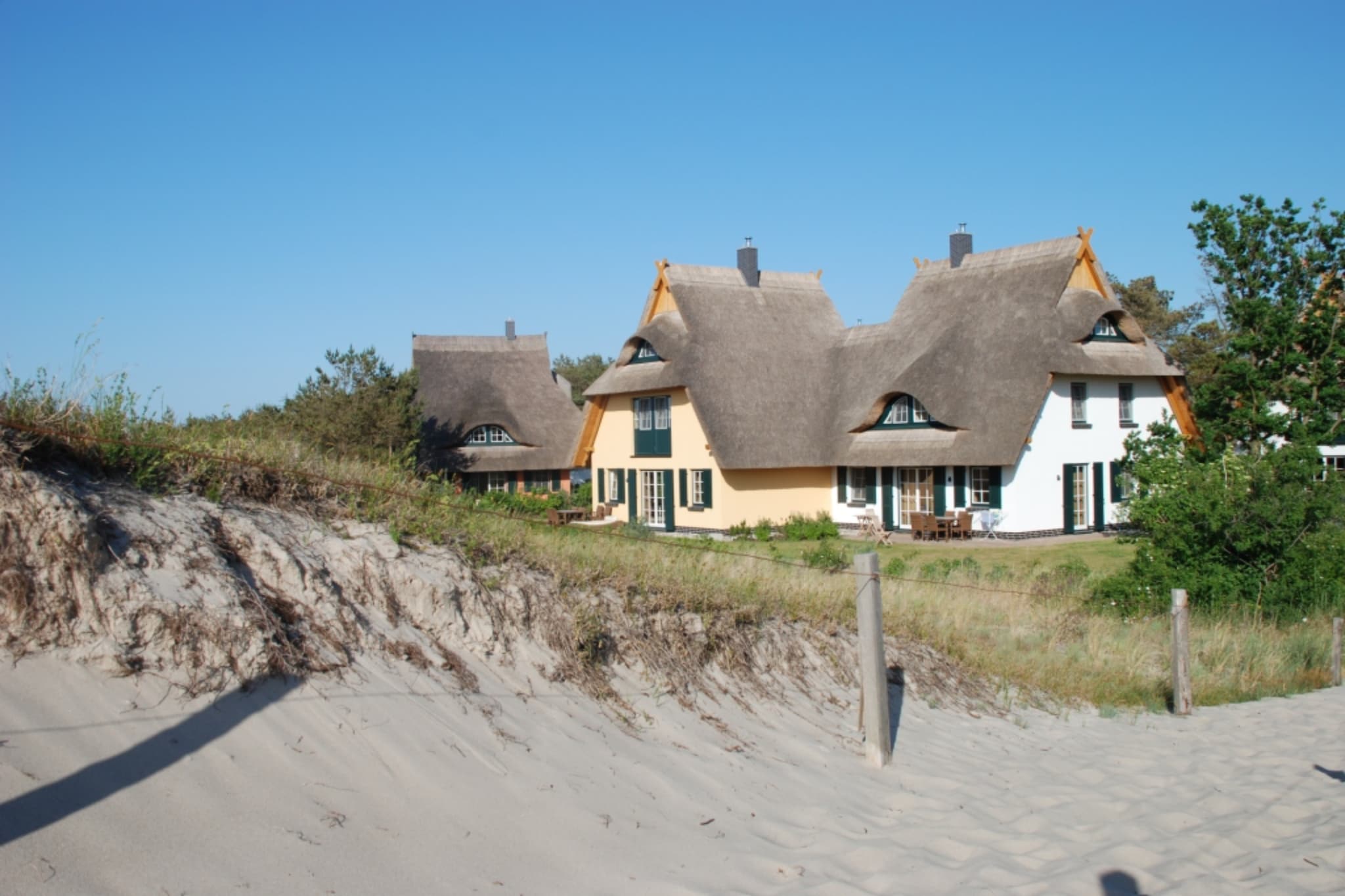 Haus Sonne - Garten Fewo - Strandhotel Fischland-Gebieden zomer 1km