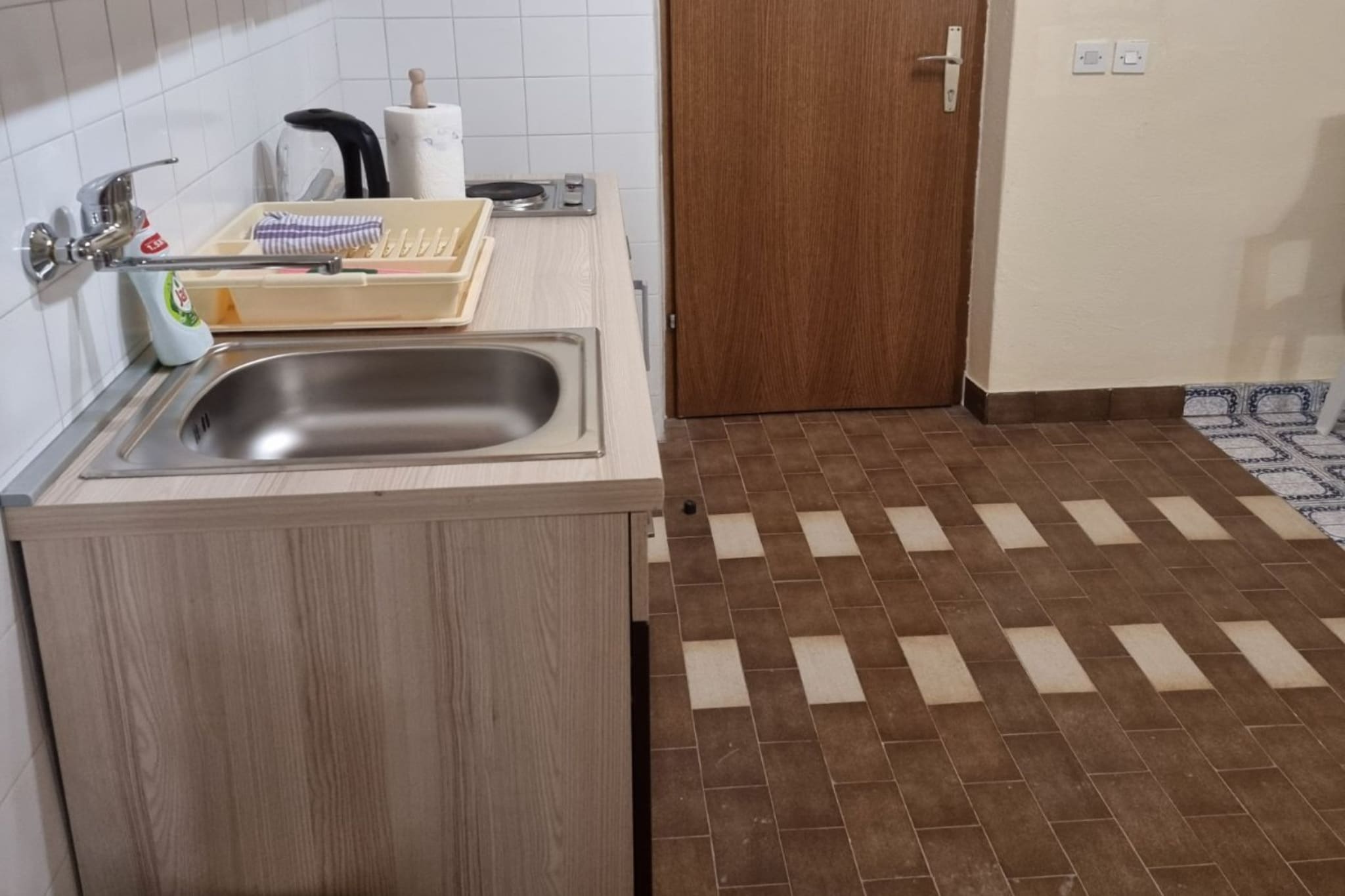 Apartments Željka - Studio Apartment with Terrace (7) - Keuken