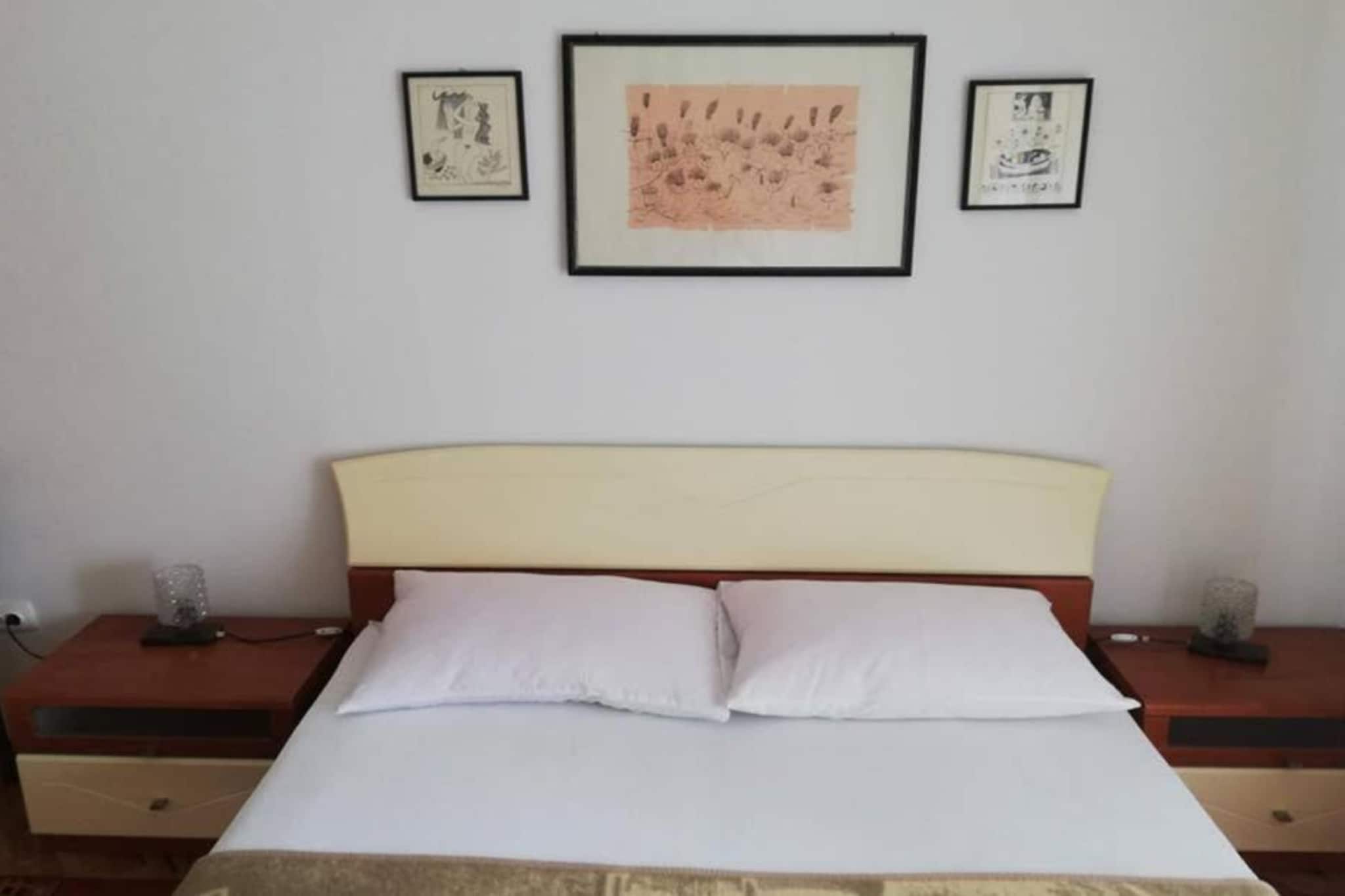 Holiday Home Ribarić - Four Bedroom Holiday Home with Terrace-Slaapkamer