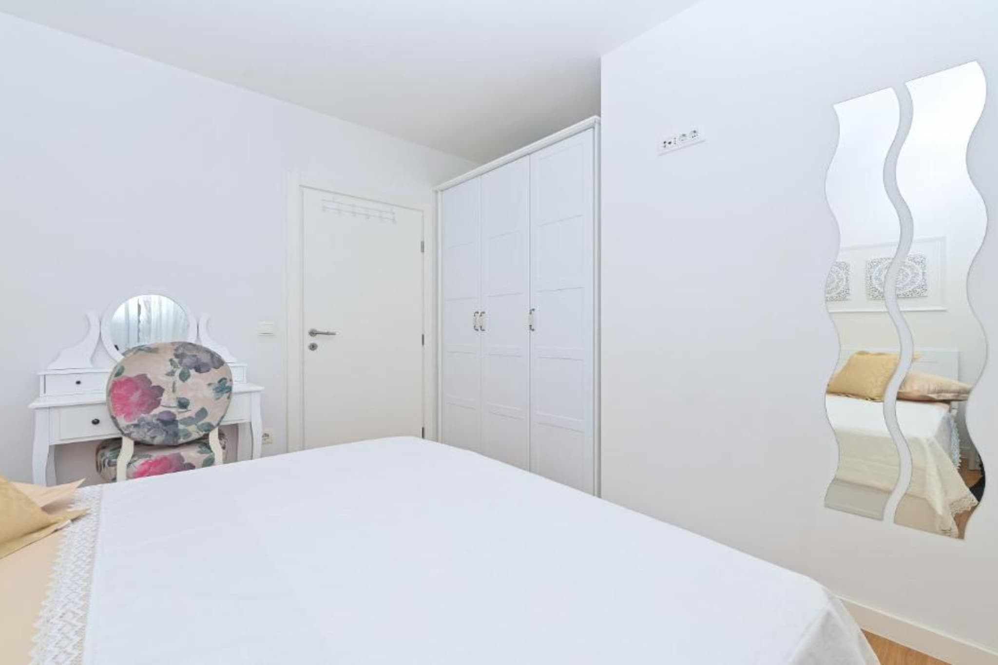 Apartment Hani 2 - Two Bedroom Apartment With Balcony And Sea View-Bedroom