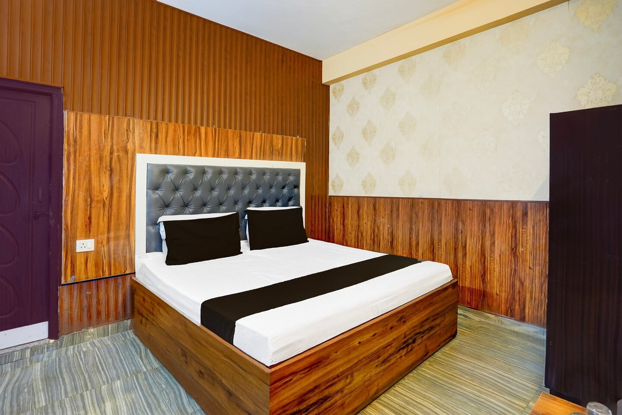 Hotel O Dehradun City Centre