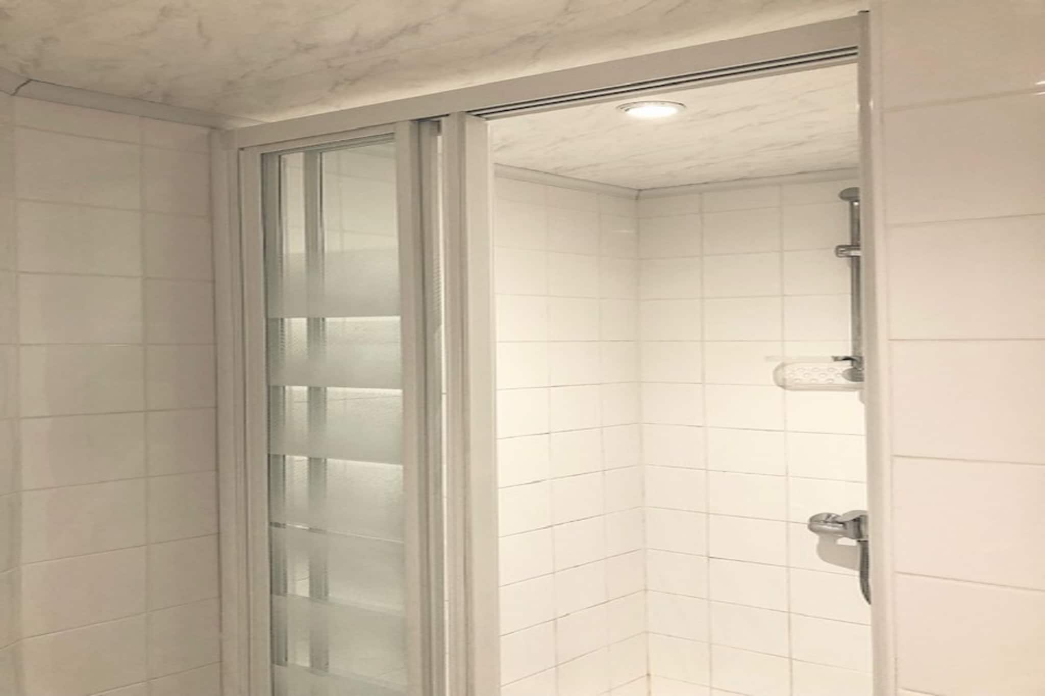 Appartement COUTAIN-Badkamer
