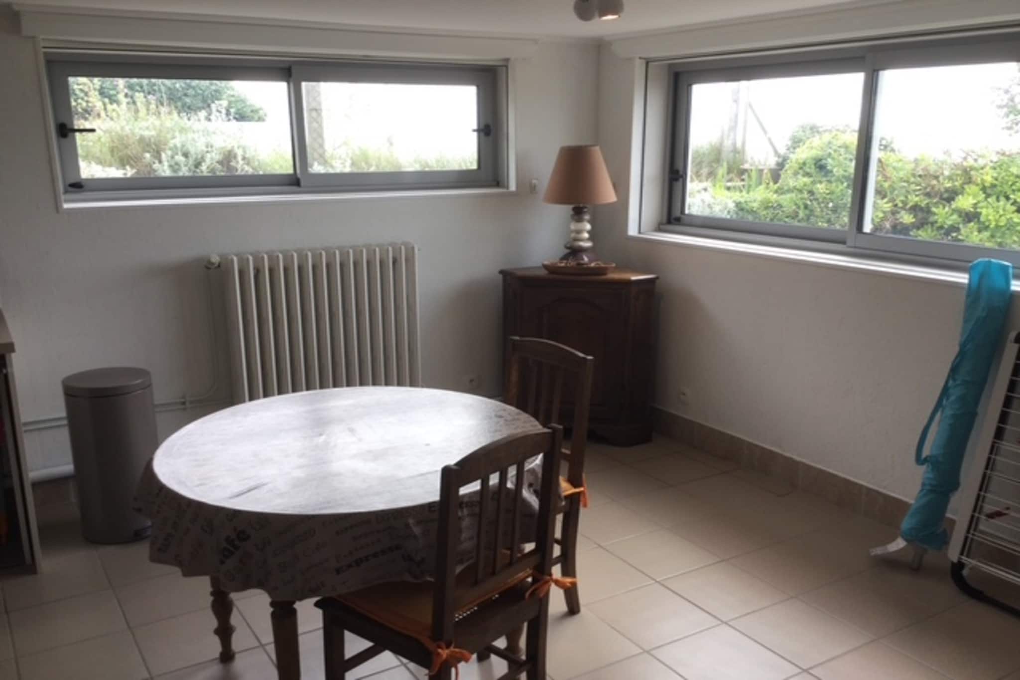 Appartement COUTAIN-Eetkamer