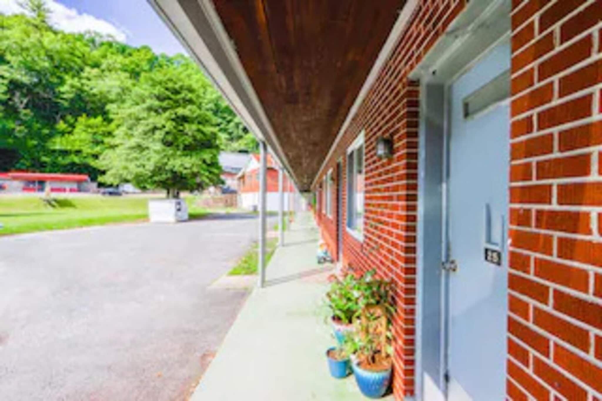 Exterior Summer
