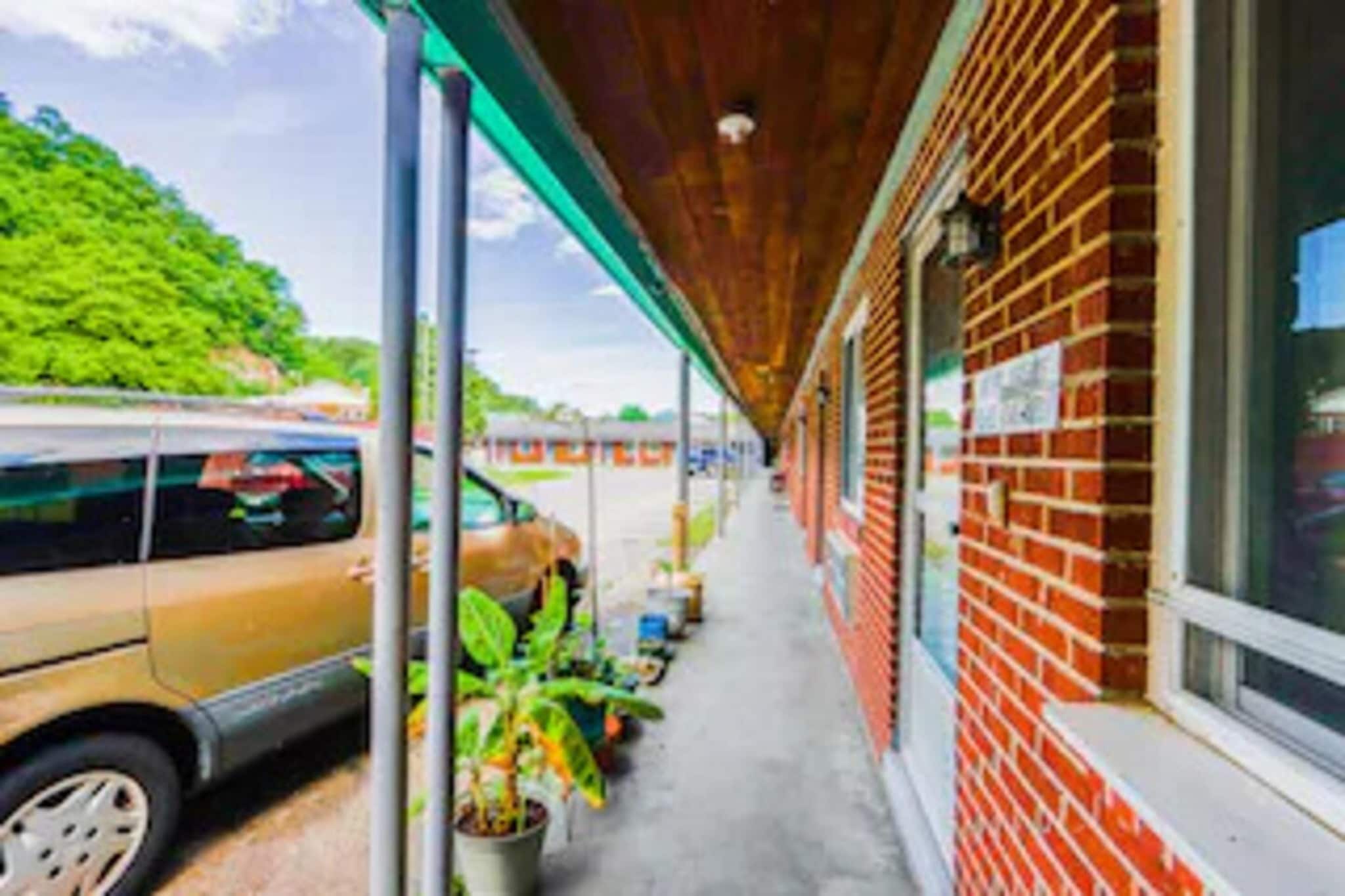 Exterior Summer