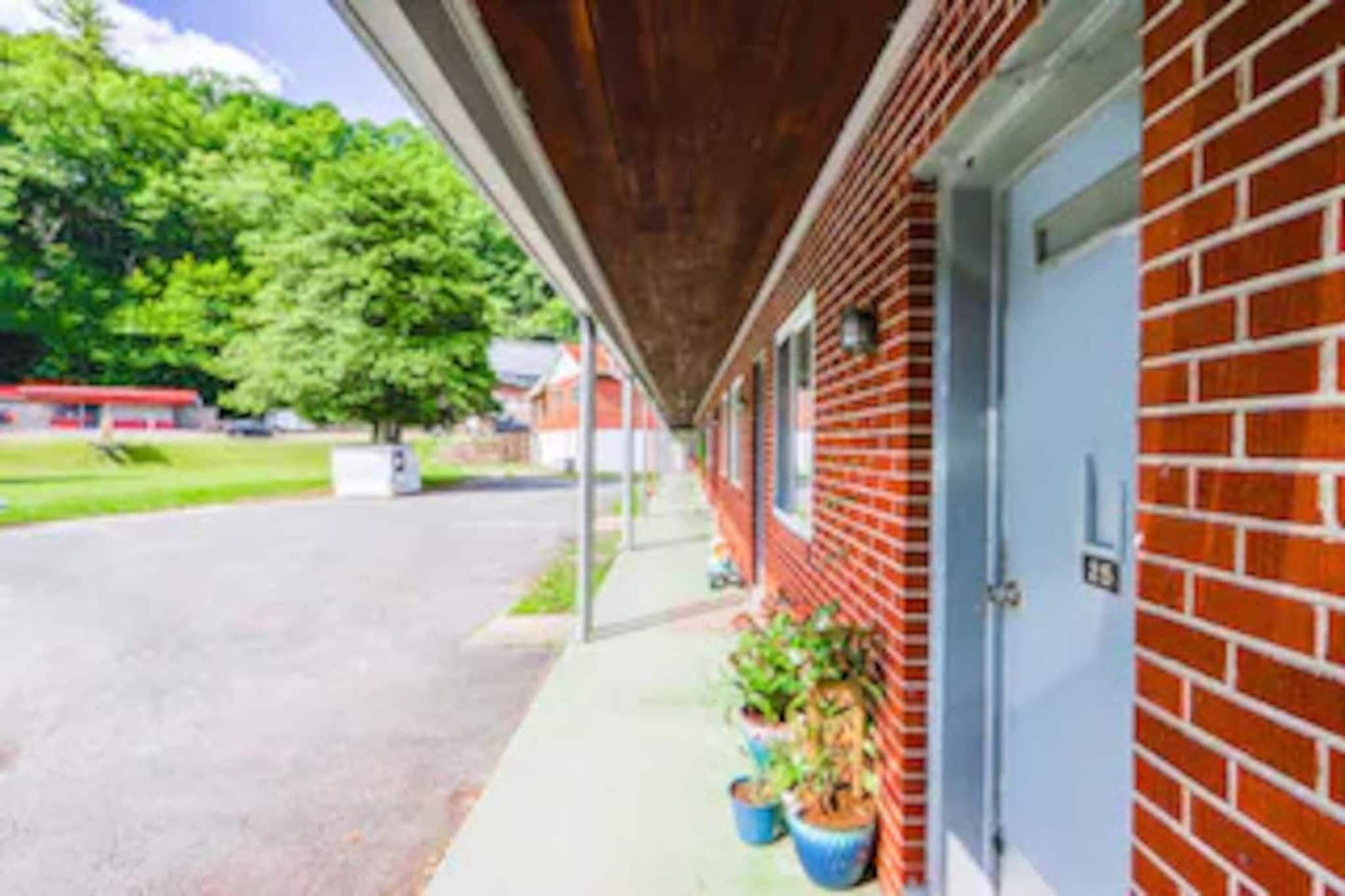 Exterior Summer