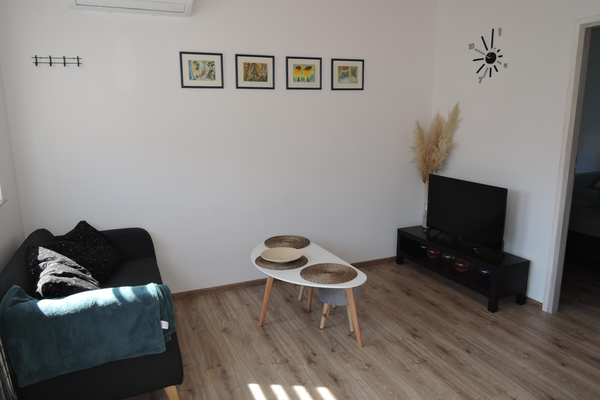 Wisełka Leśna - domek mały dla 4 osób-Living room