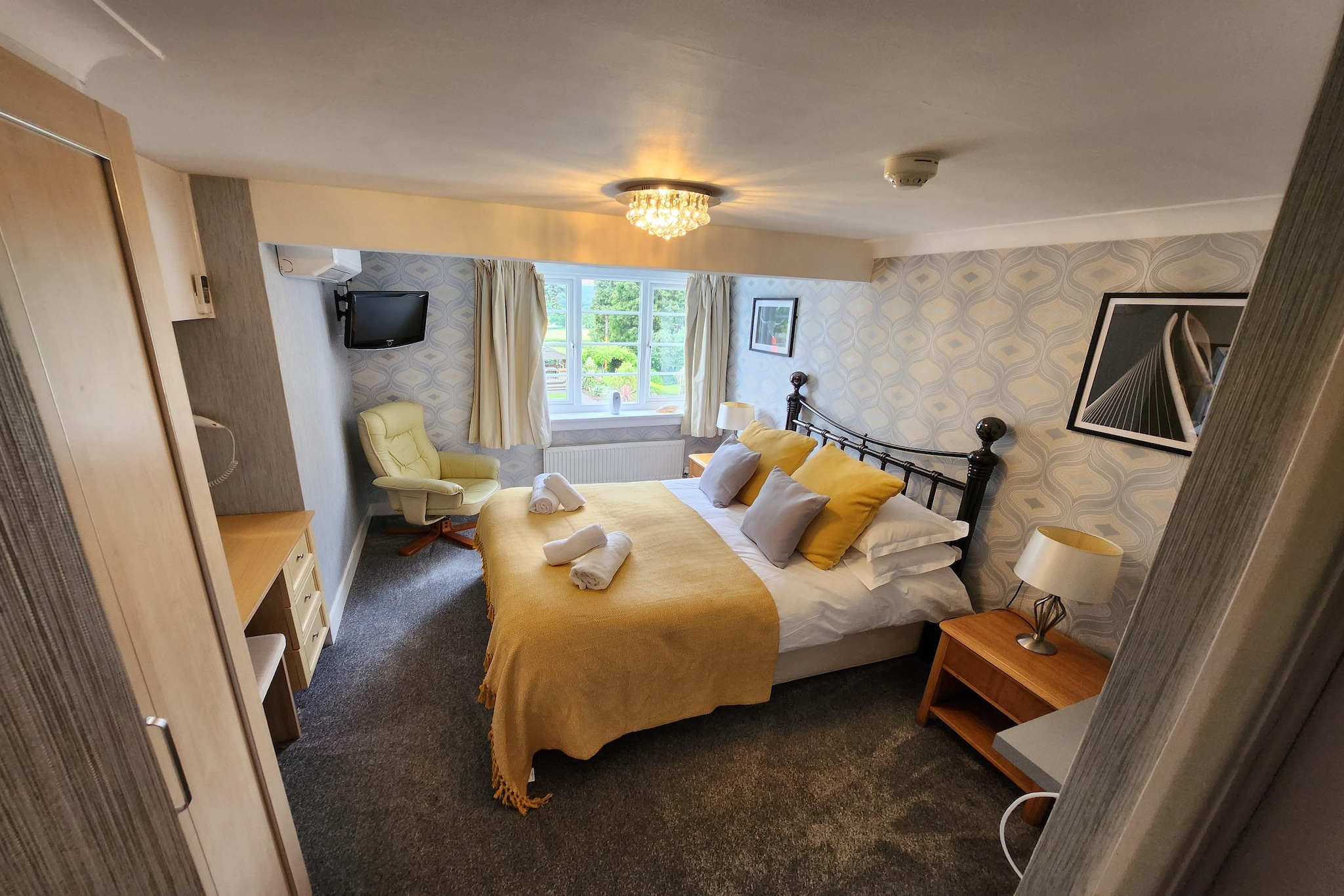 Lavendar Double Room-Chambre
