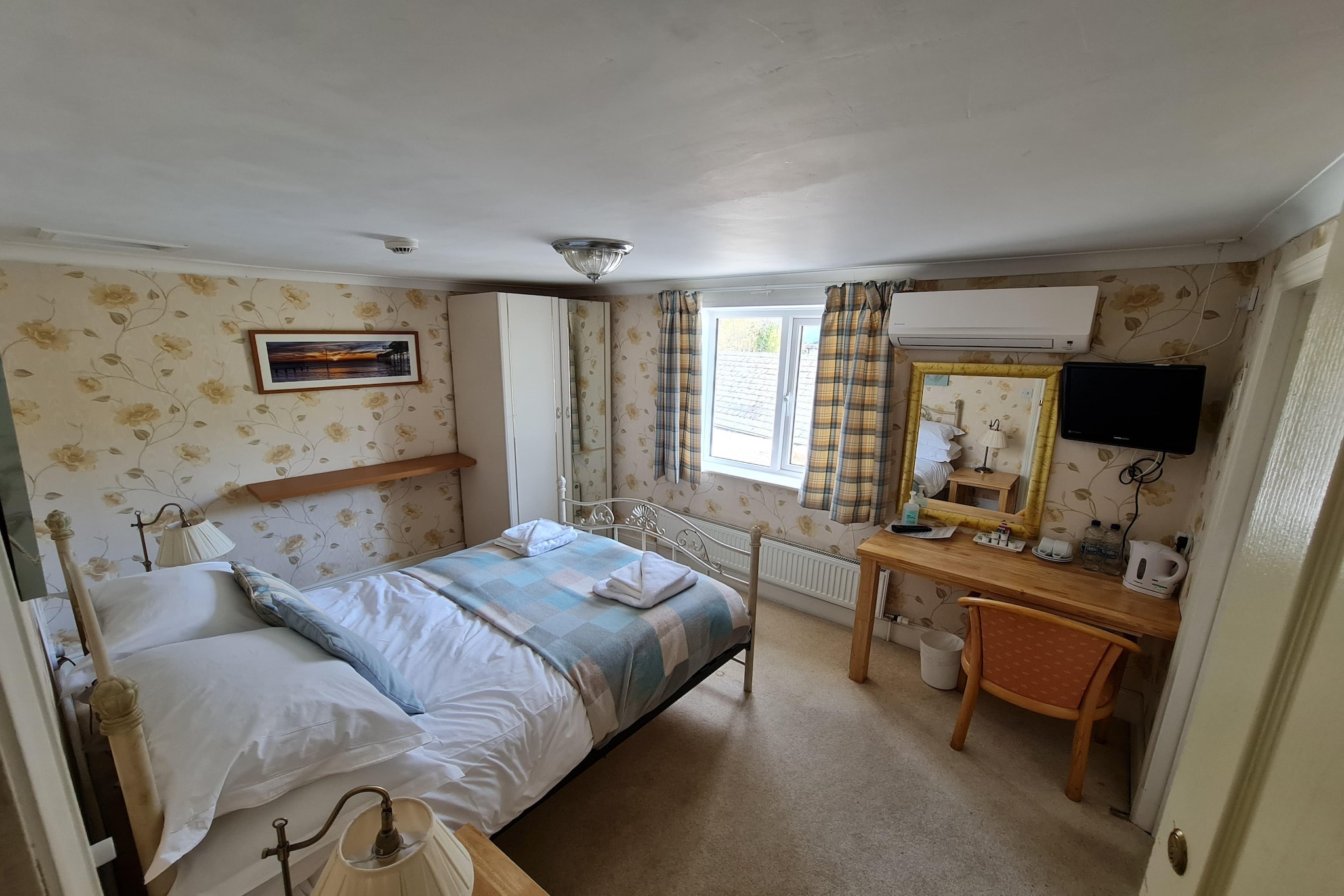 Lavendar Double Room-Chambre